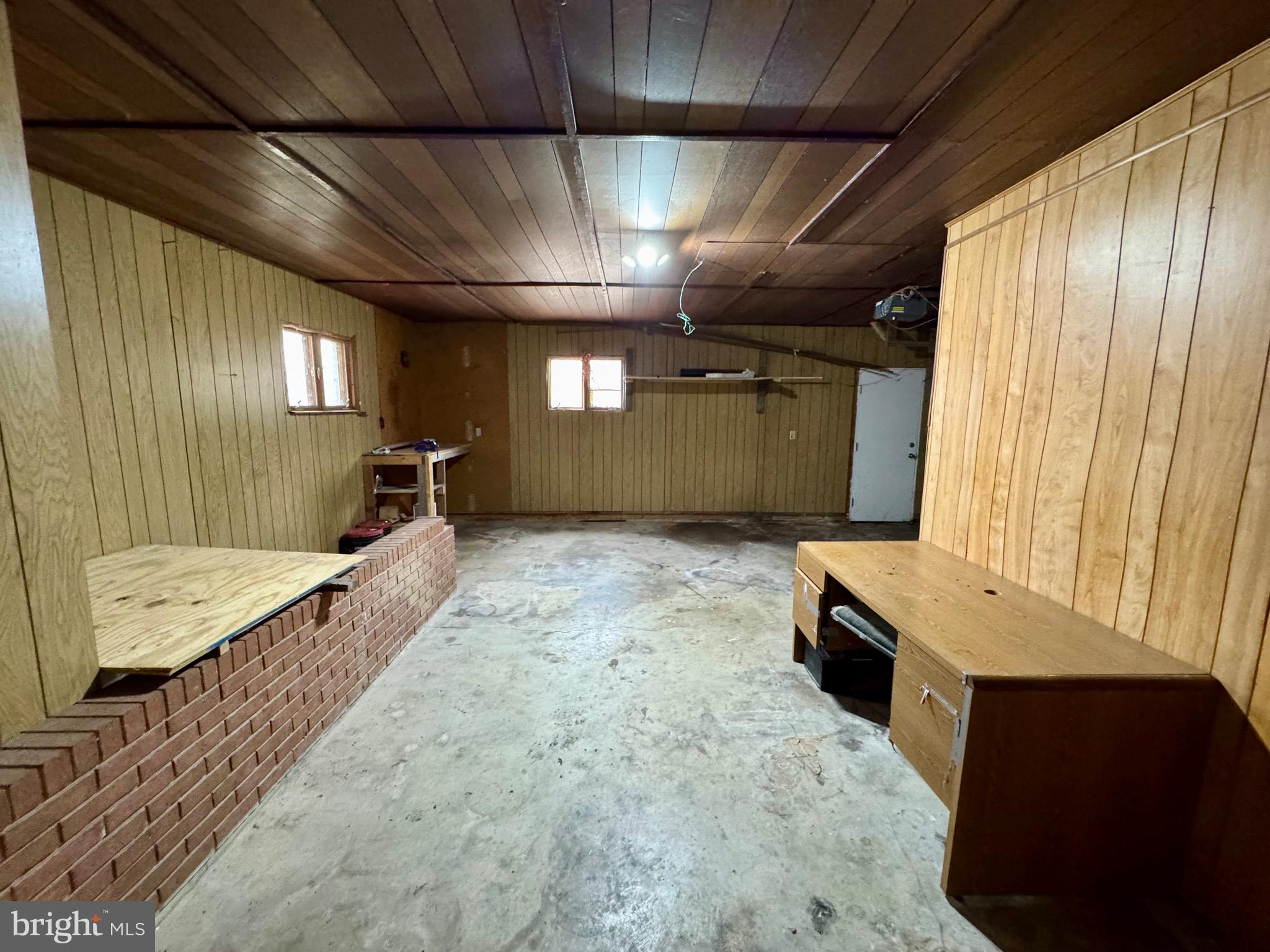 LAKEWOOD HILLS - Residential