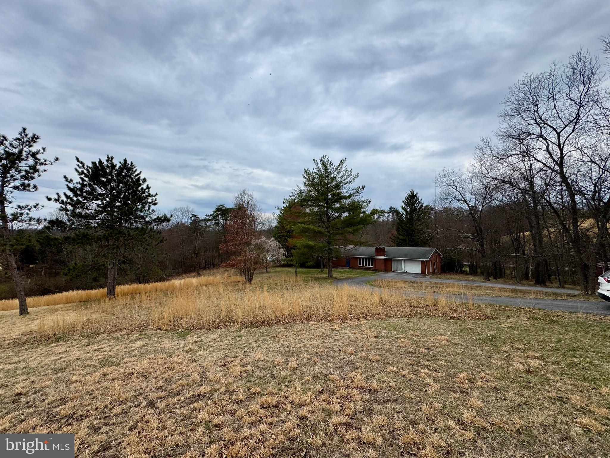 LAKEWOOD HILLS - Residential