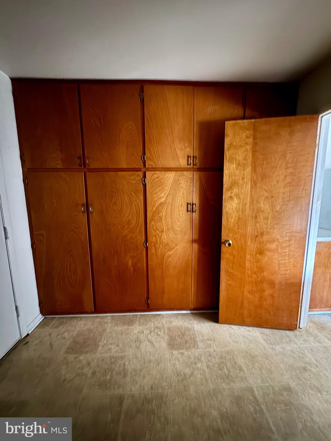 LAKEWOOD HILLS - Residential