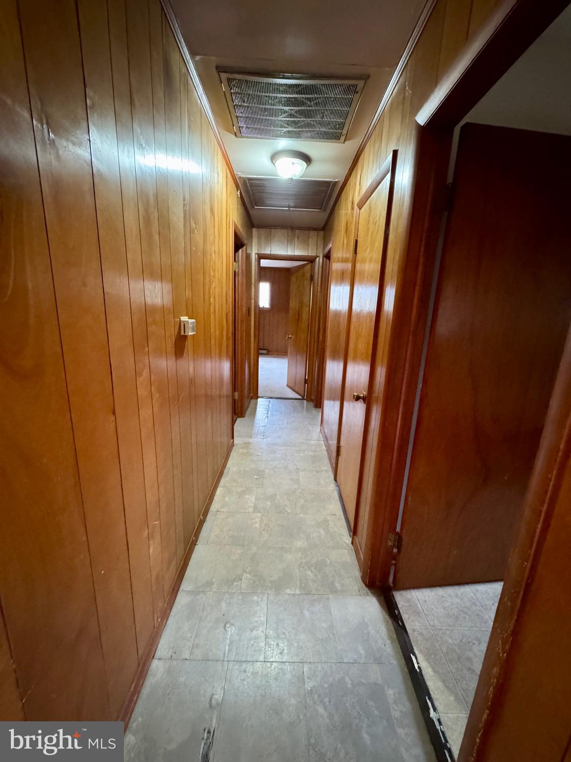 LAKEWOOD HILLS - Residential