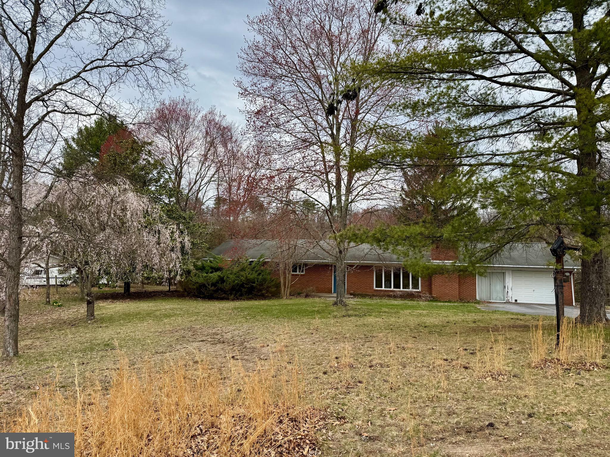 LAKEWOOD HILLS - Residential