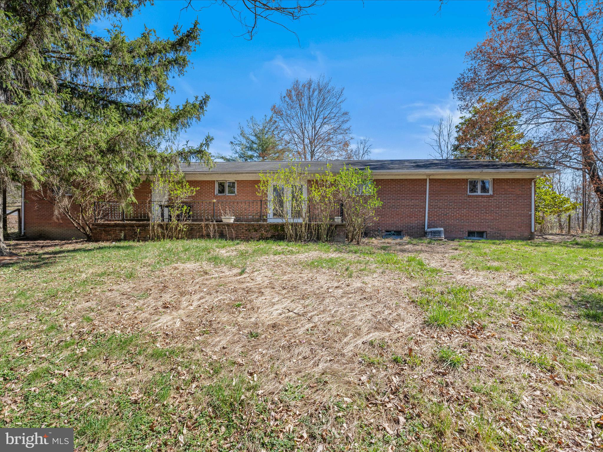 LAKEWOOD HILLS - Residential