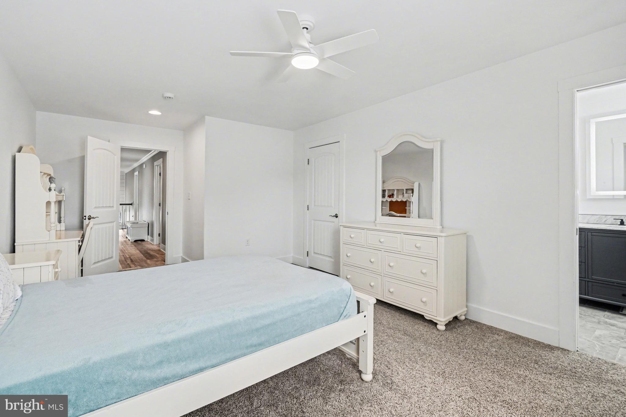 HAWKS LANDING - Residential