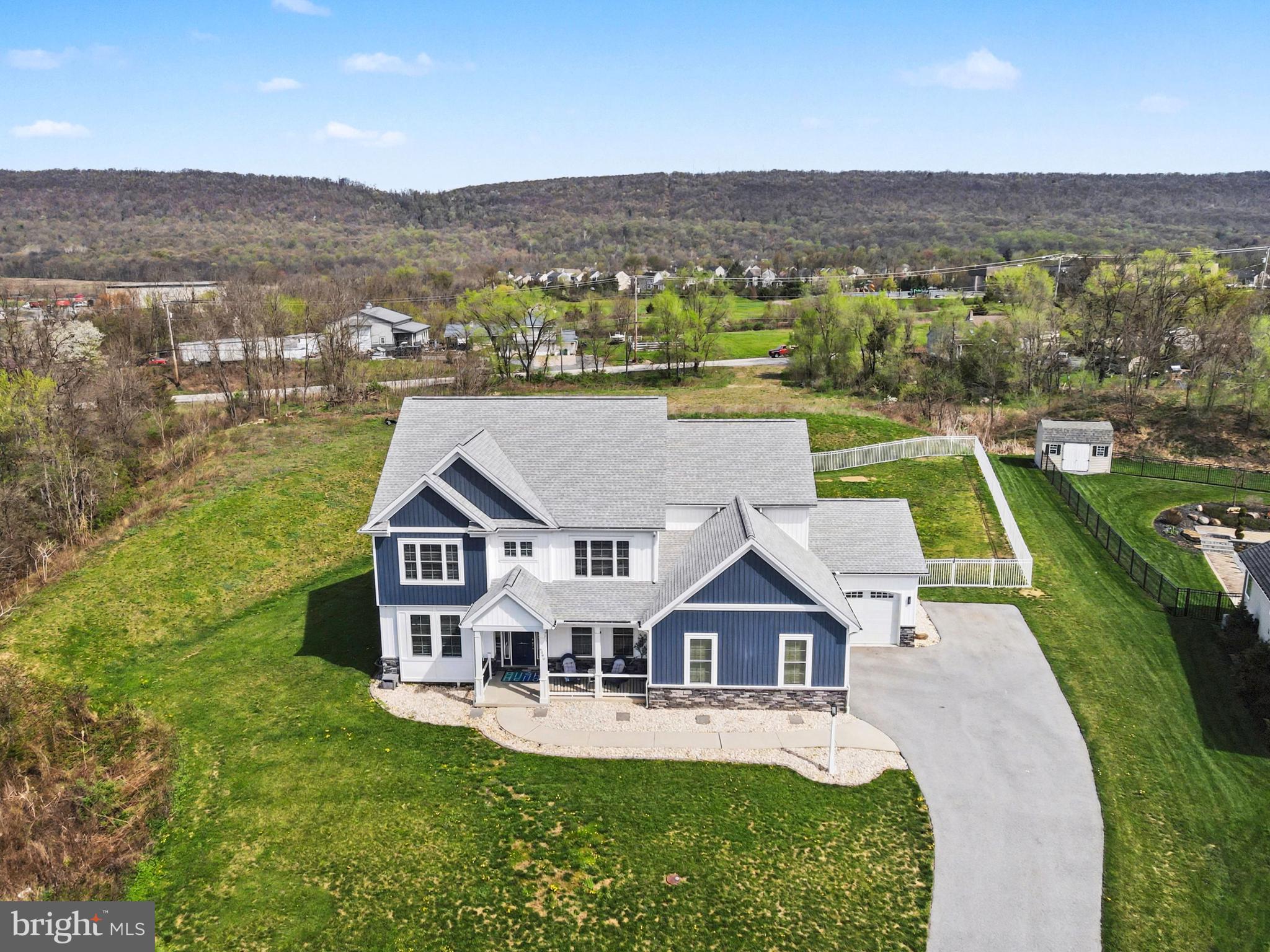 HAWKS LANDING - Residential