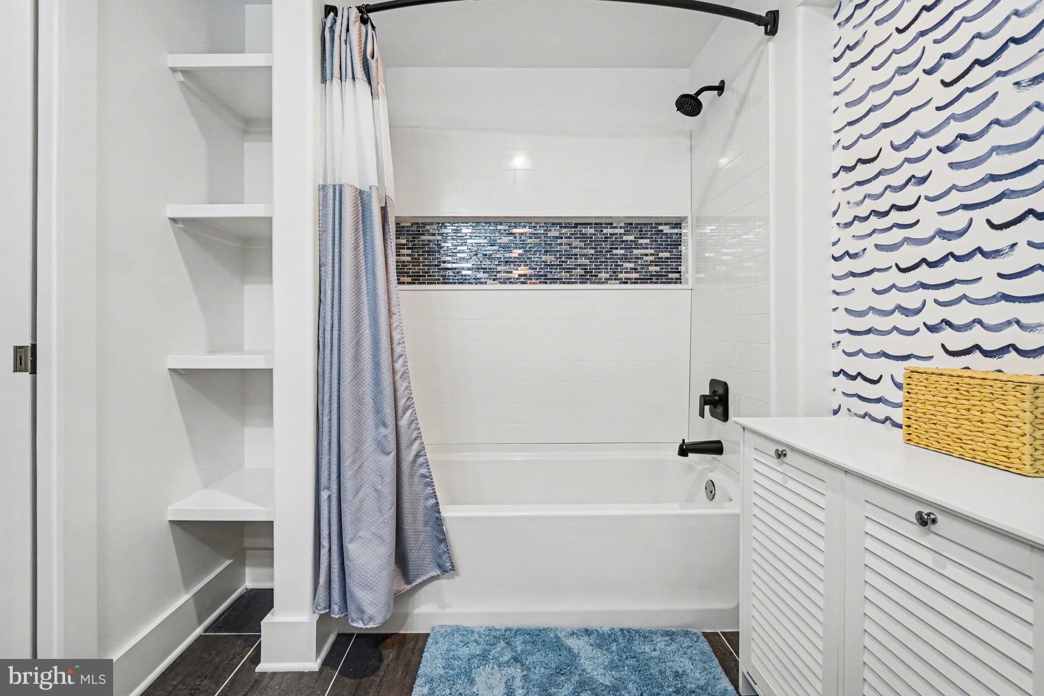 HAWKS LANDING - Residential