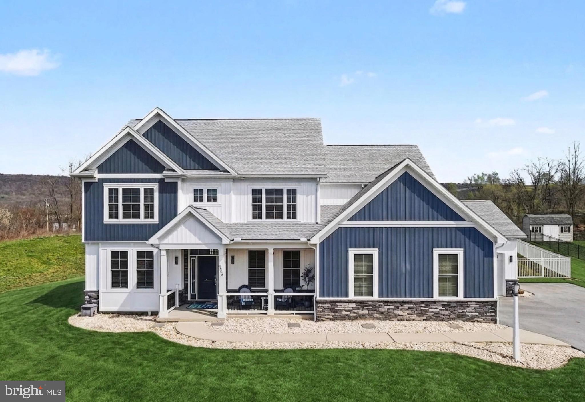 HAWKS LANDING - Residential
