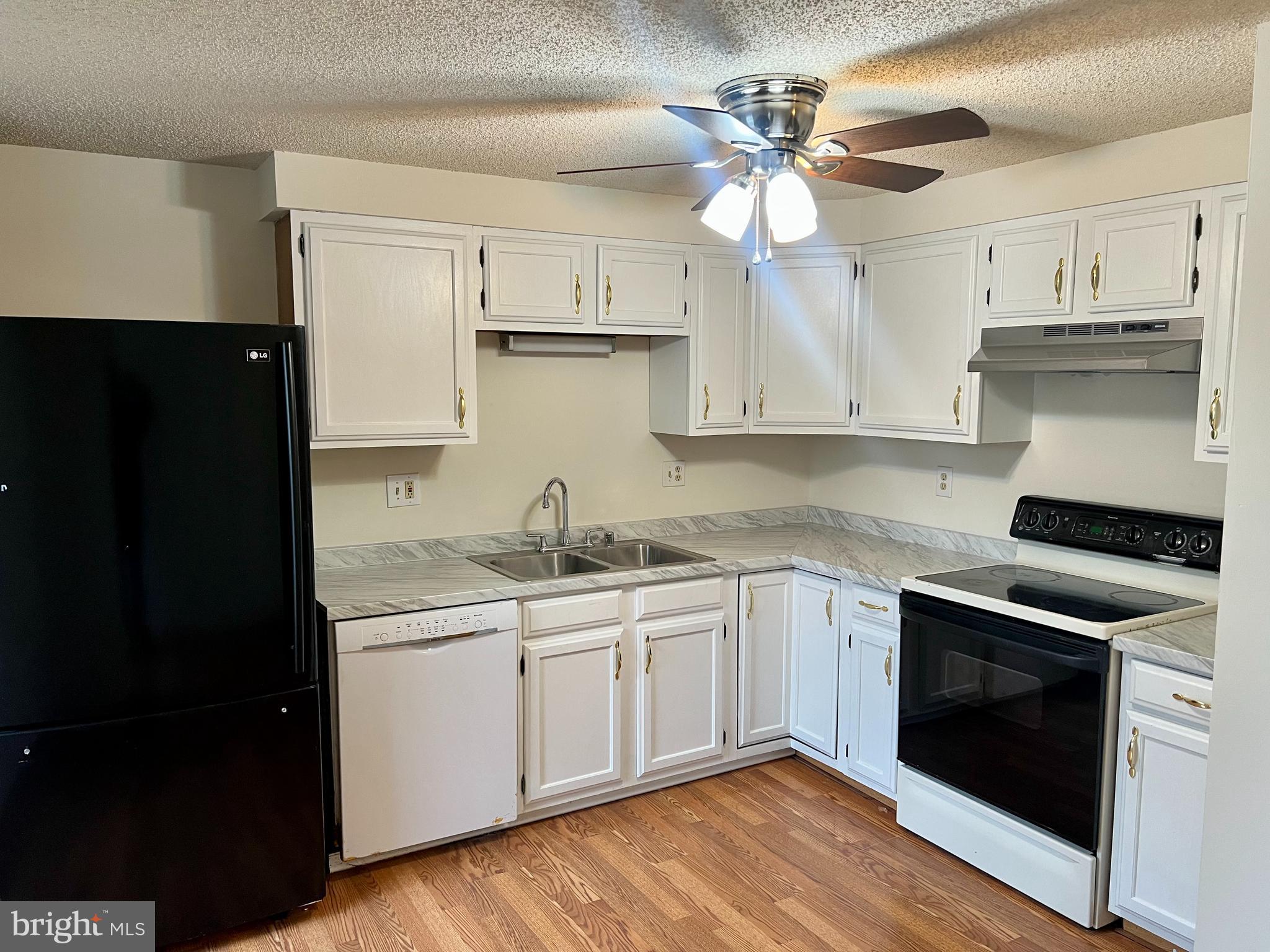 CANTERBURY VILLAGE - Residential