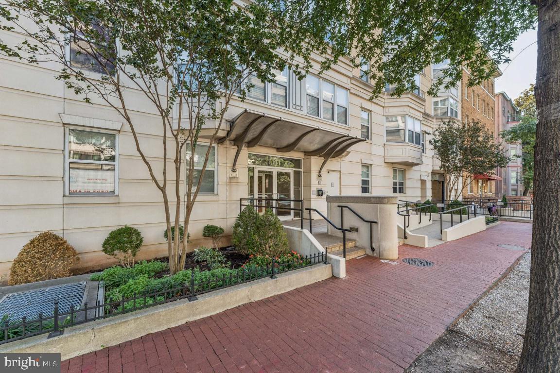1111 11TH STREET NW 408