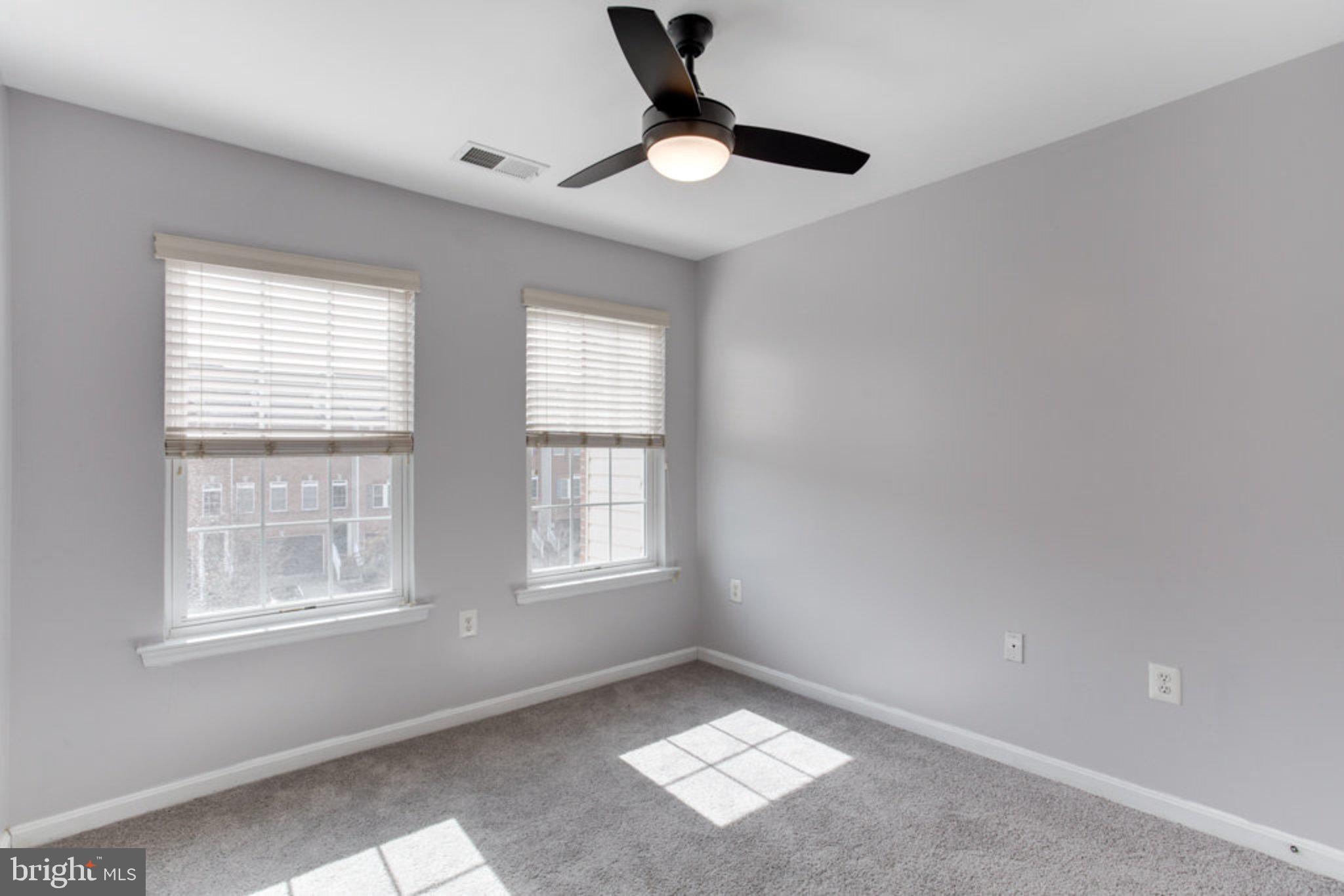 ST CHARLES SUB - SHEFFIELD - Residential Lease