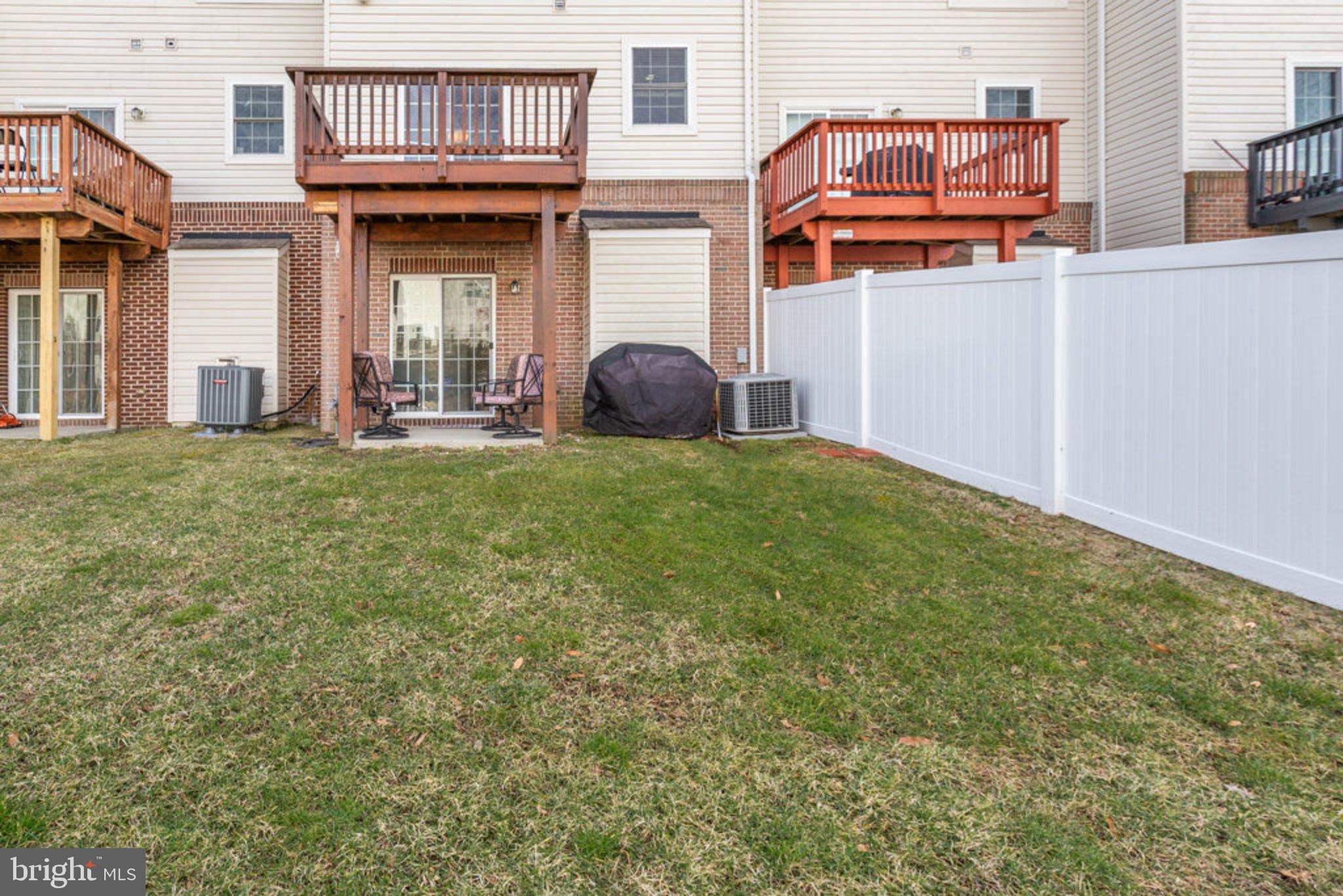 ST CHARLES SUB - SHEFFIELD - Residential Lease