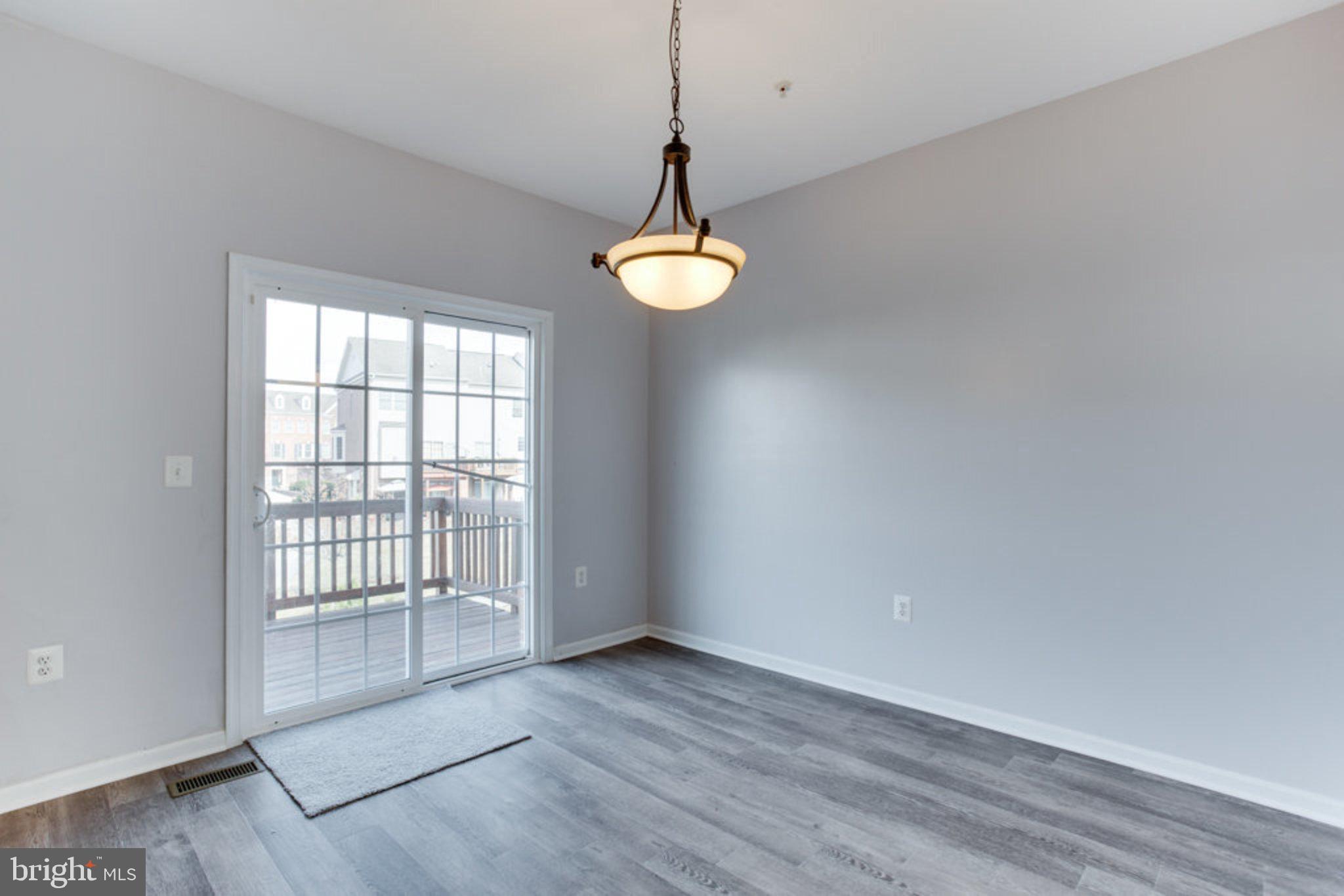 ST CHARLES SUB - SHEFFIELD - Residential Lease