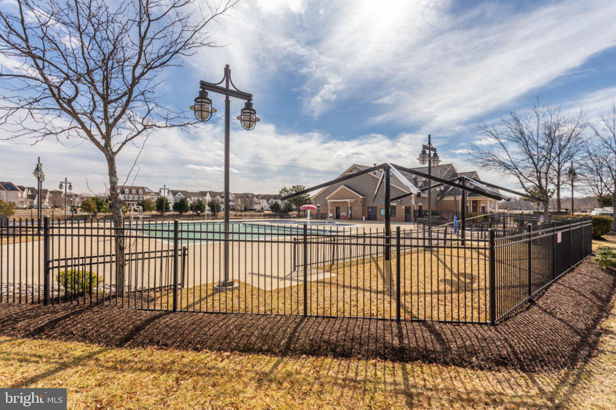 ST CHARLES SUB - SHEFFIELD - Residential Lease