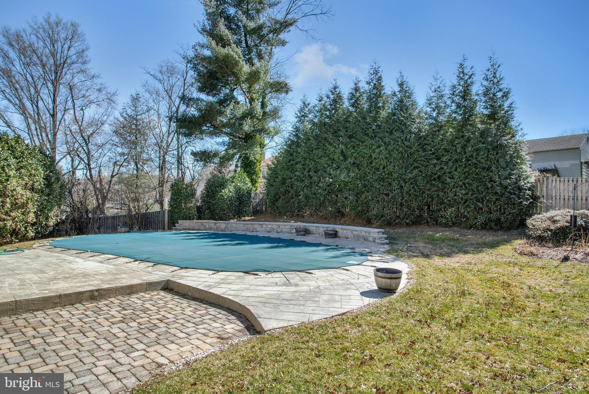 BROOKVILLE KNOLLS - Residential