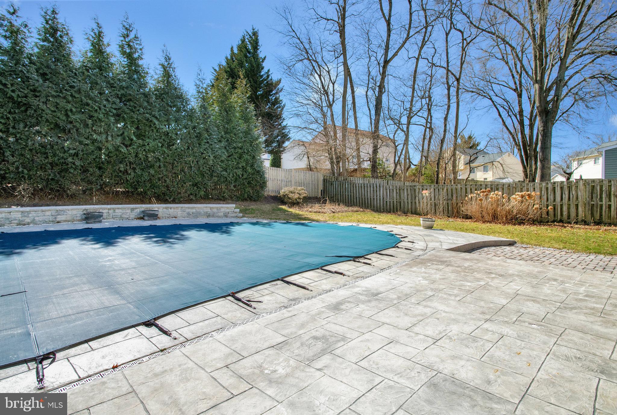 BROOKVILLE KNOLLS - Residential