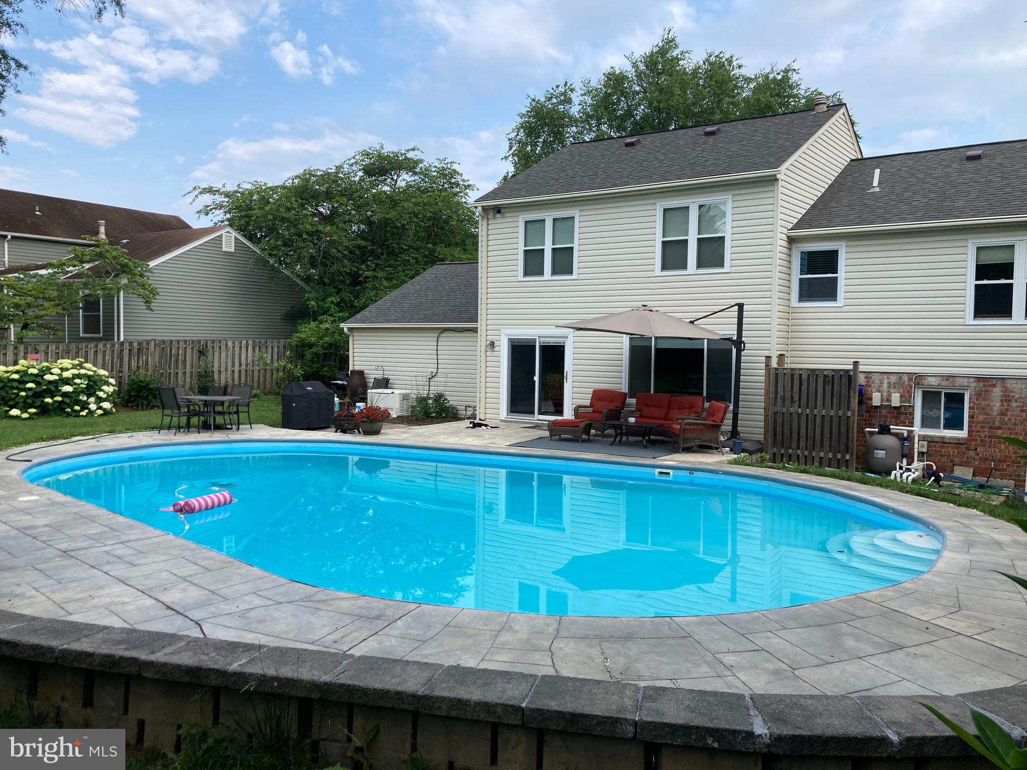 BROOKVILLE KNOLLS - Residential