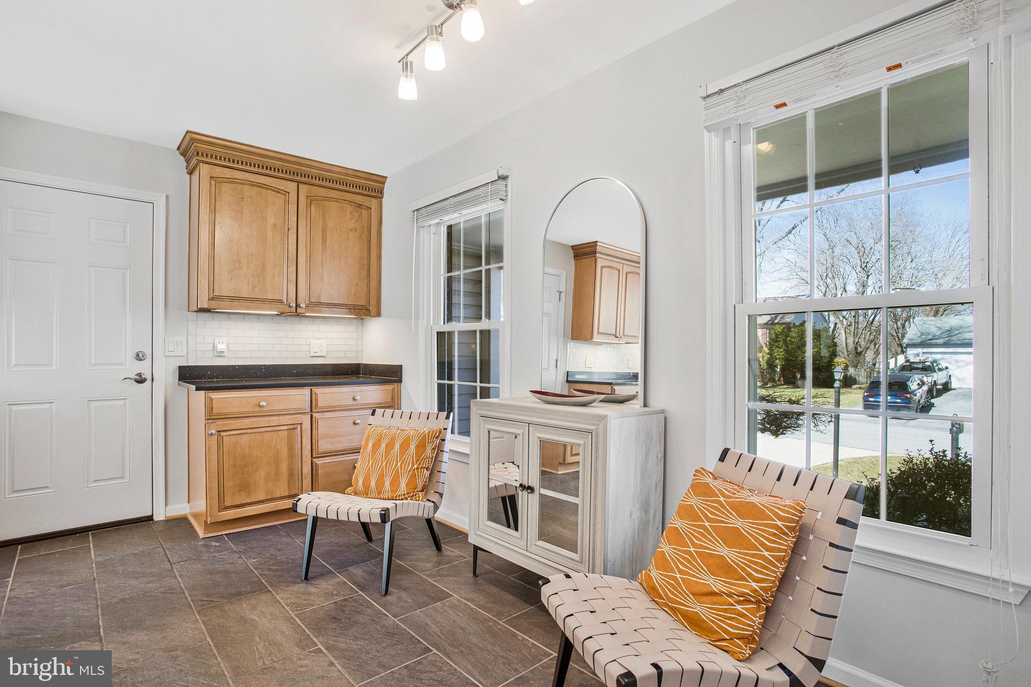 BROOKVILLE KNOLLS - Residential