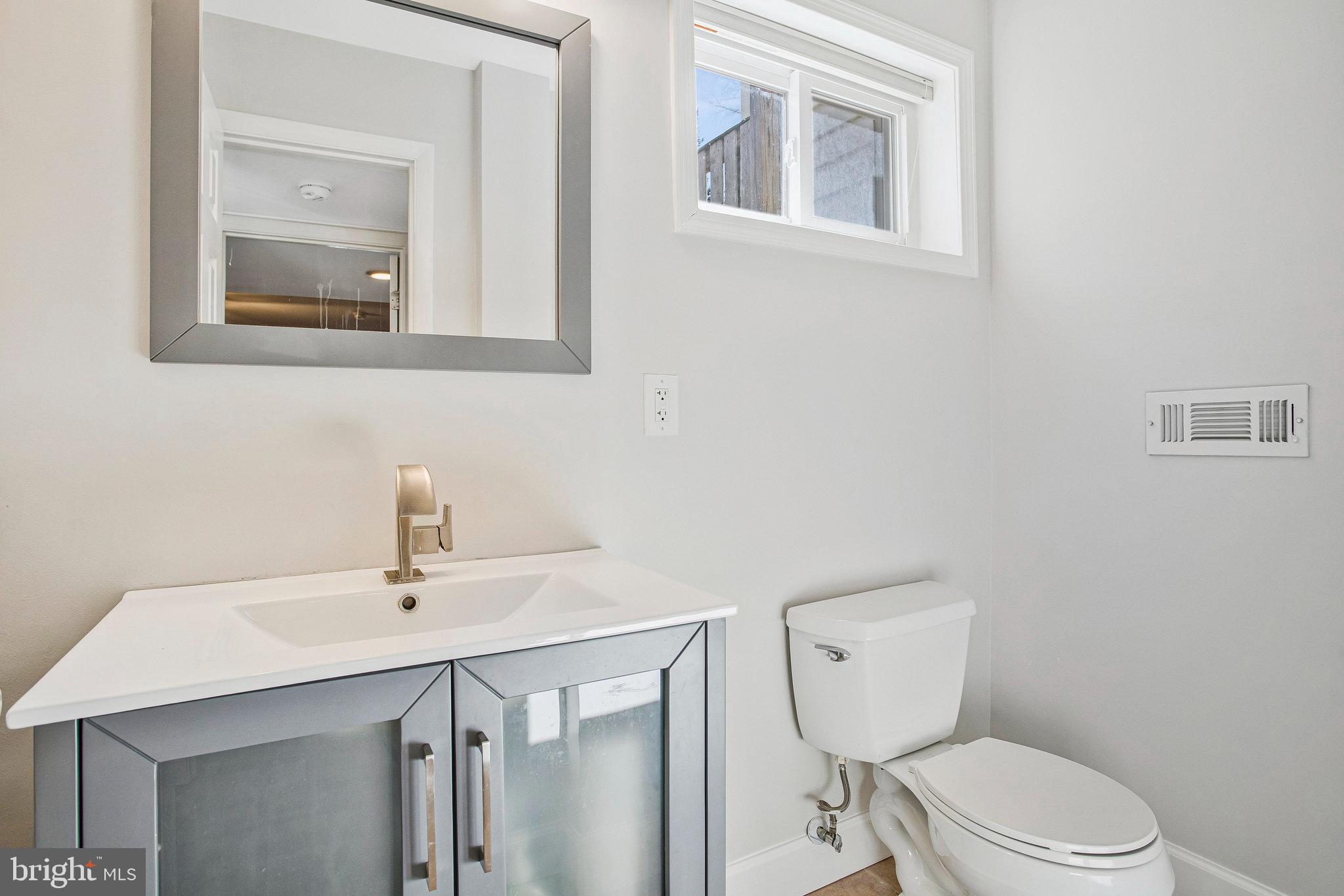 BROOKVILLE KNOLLS - Residential