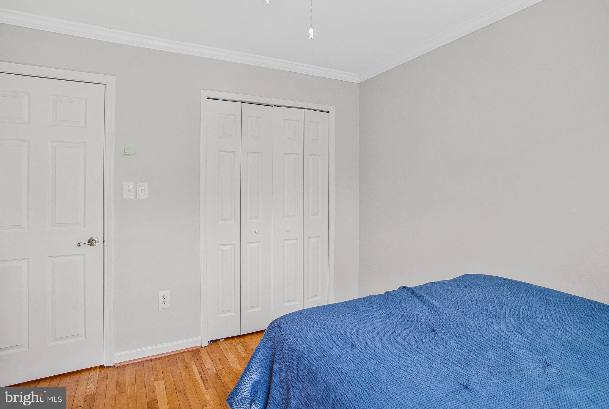 BROOKVILLE KNOLLS - Residential