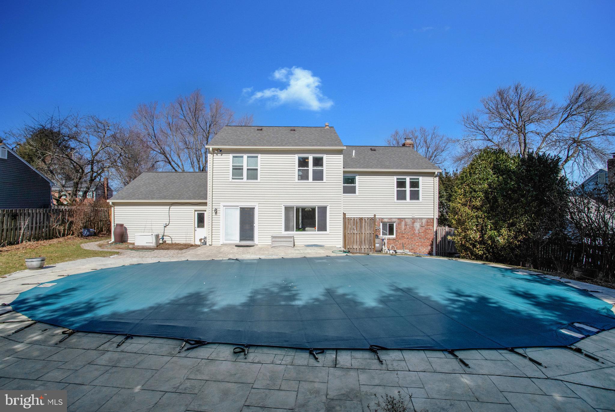 BROOKVILLE KNOLLS - Residential