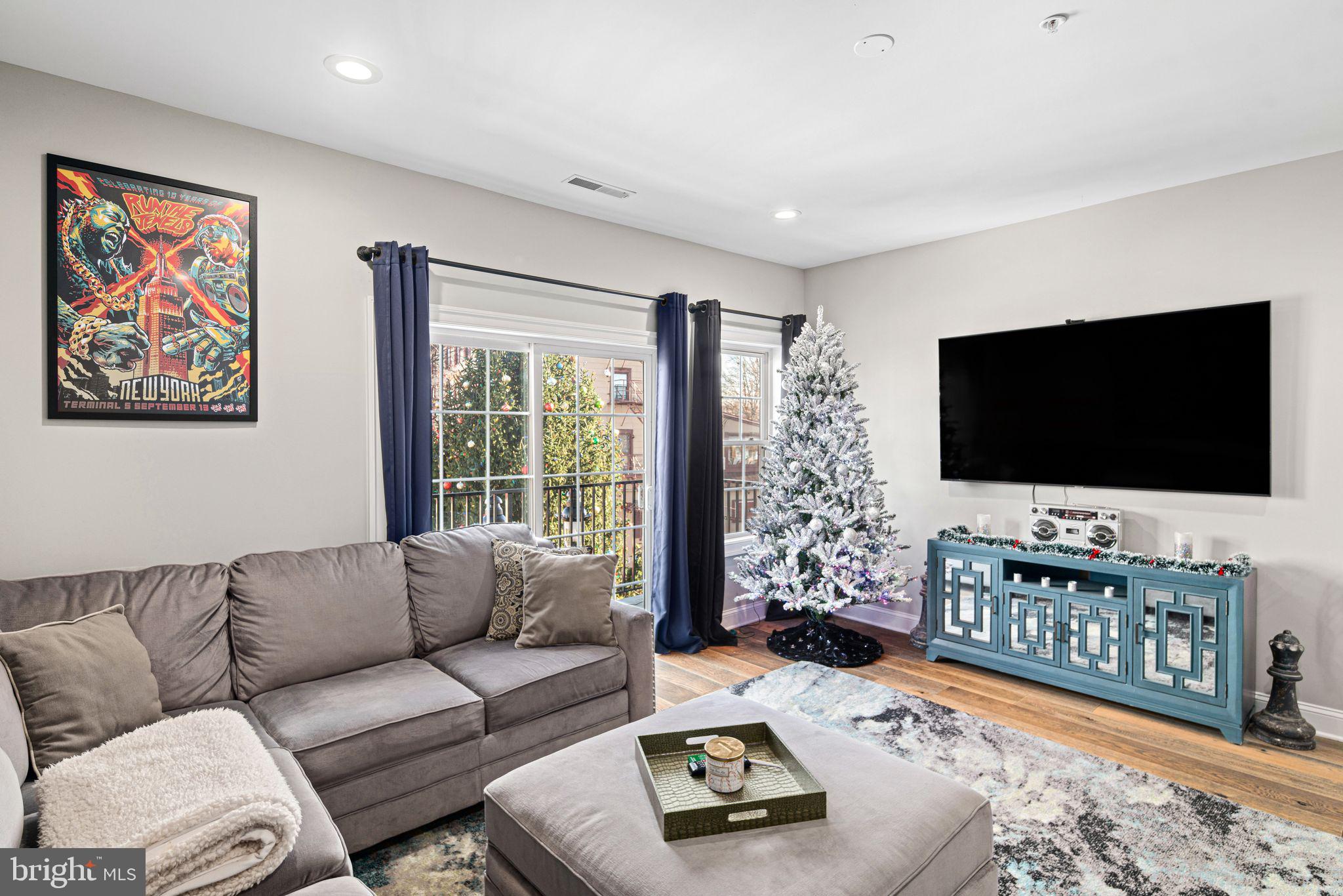 BRISTOL - Residential