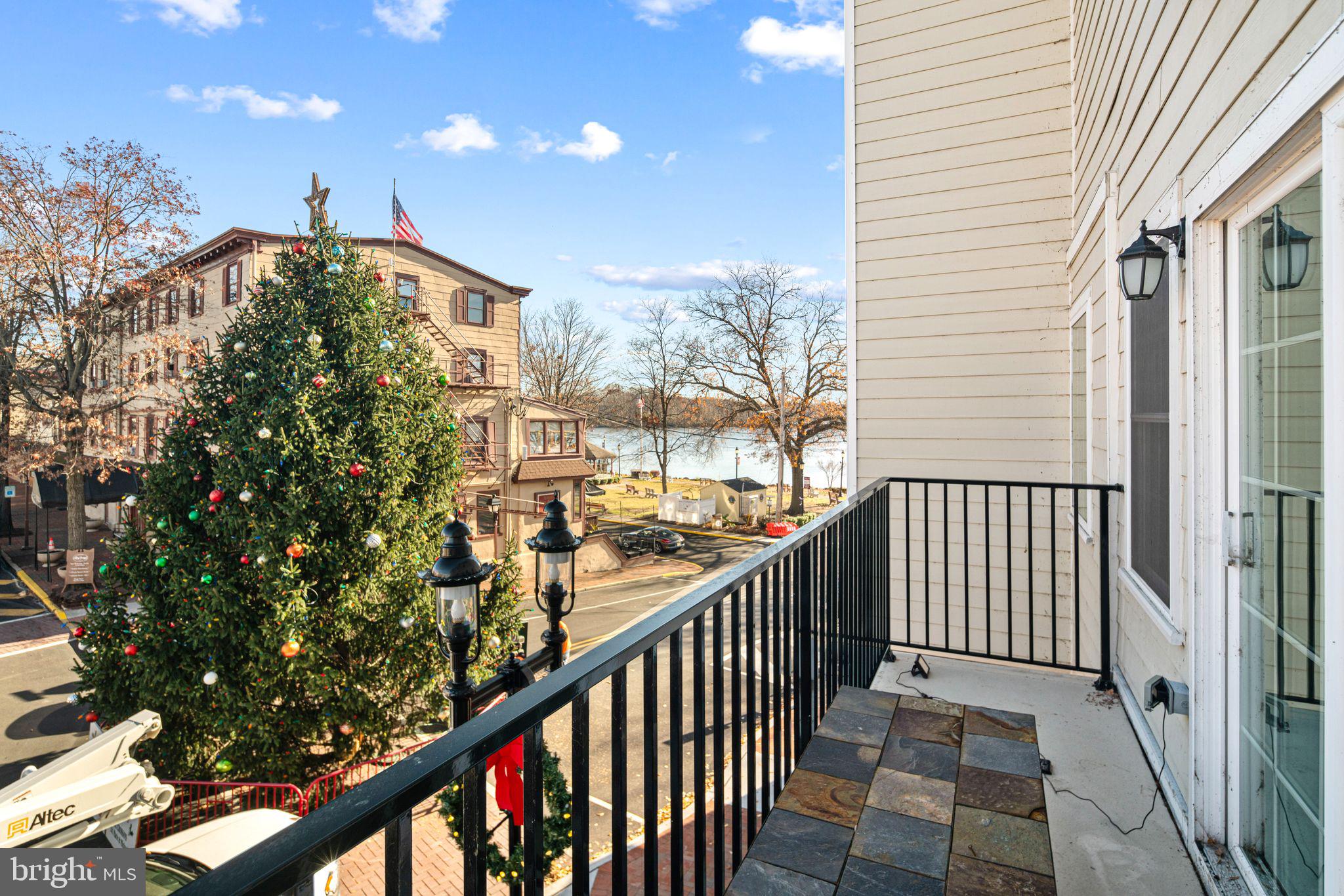 BRISTOL - Residential