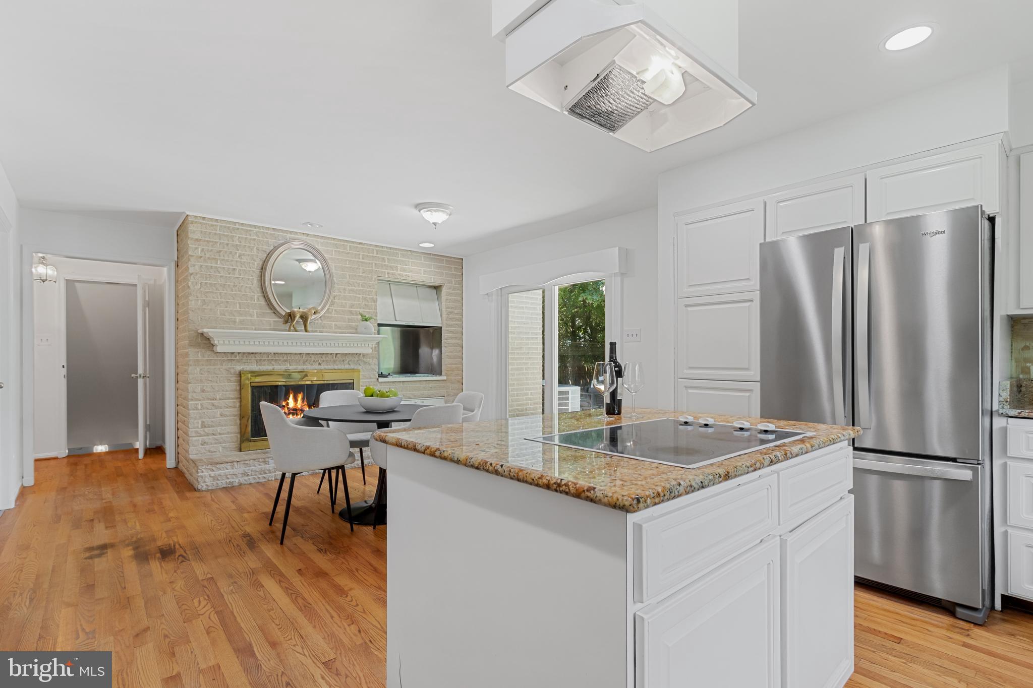 RIVERWOOD - Residential