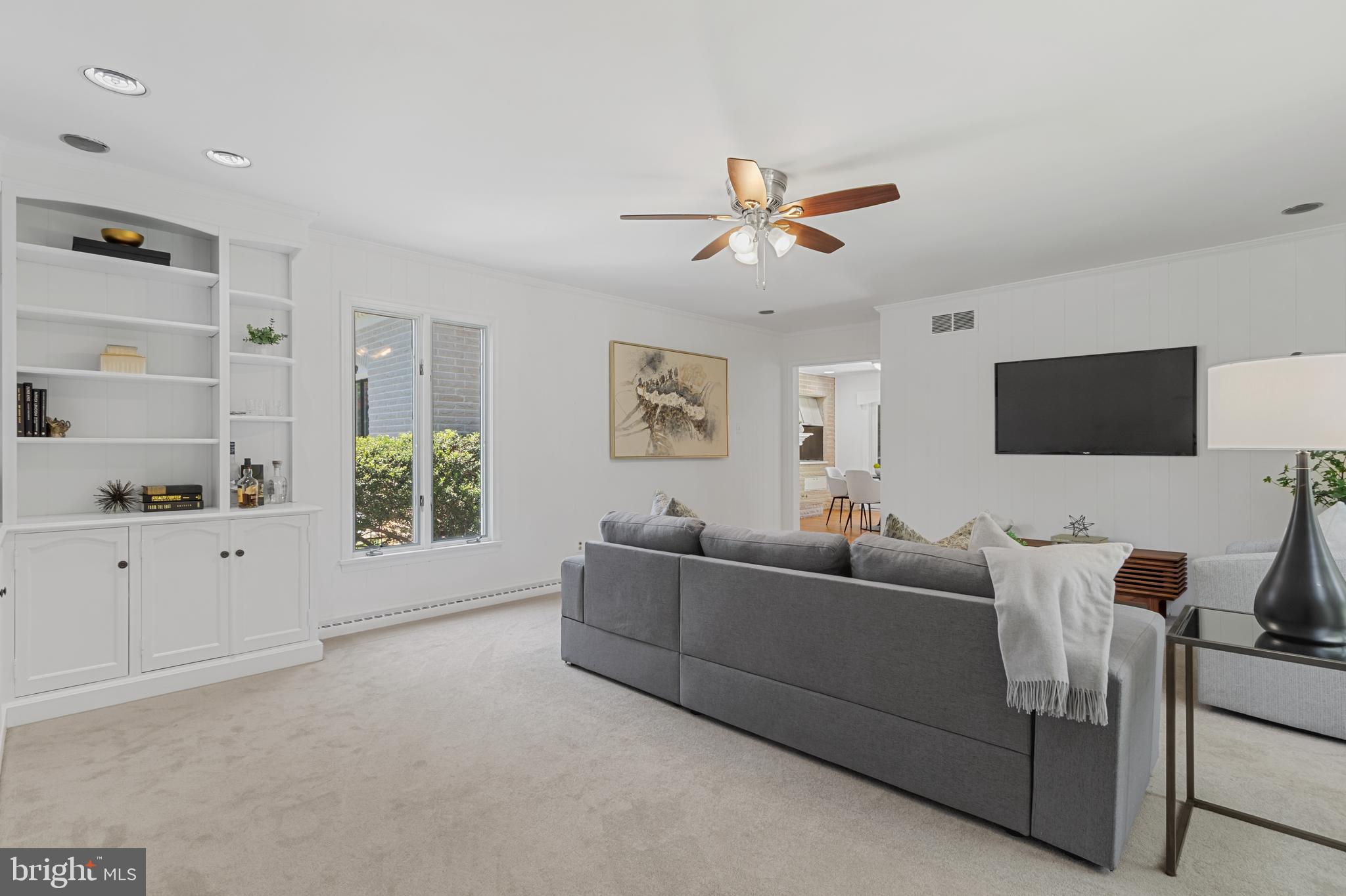 RIVERWOOD - Residential