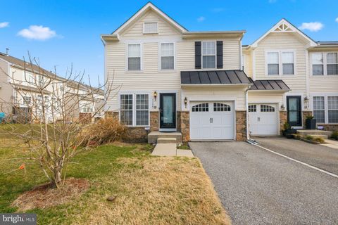 Townhouse For Sale - 1726 Sunningdale Lane<br/> HANOVER, MD 21076