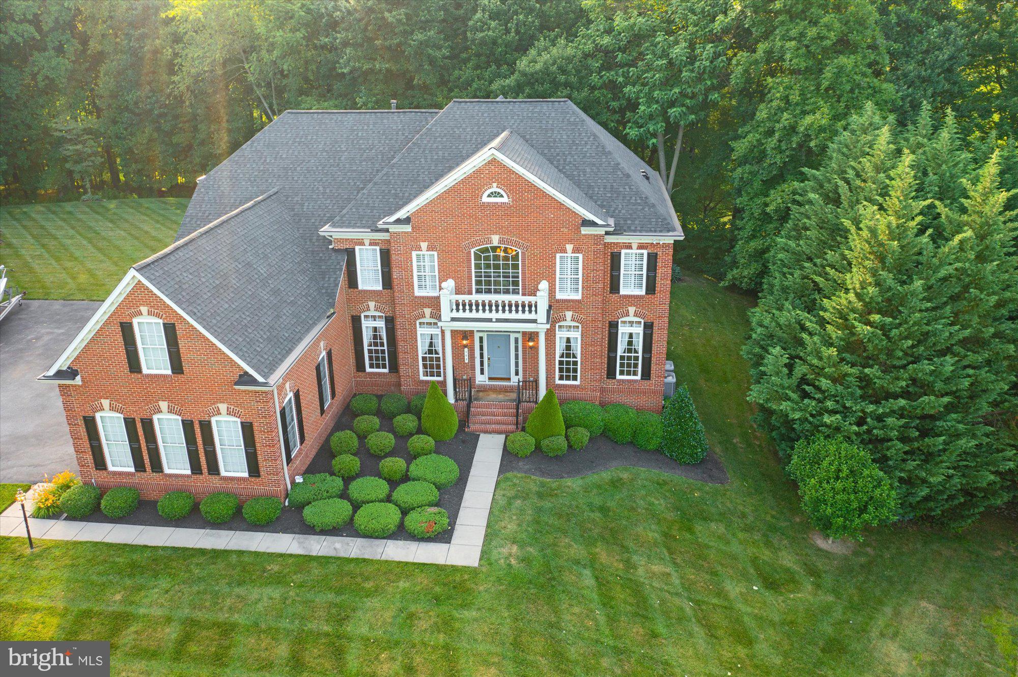 COLVARD MANOR - Residential