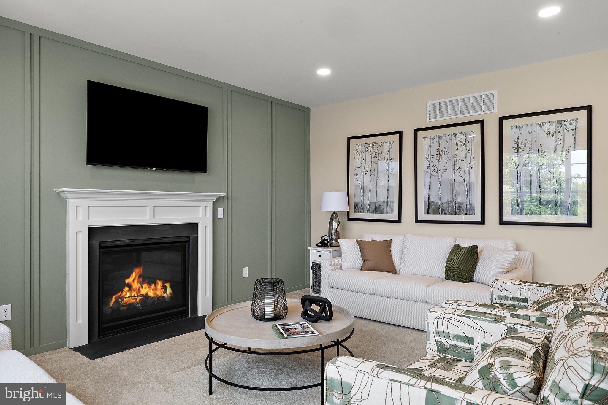 POND VIEW ESTATES - Residential