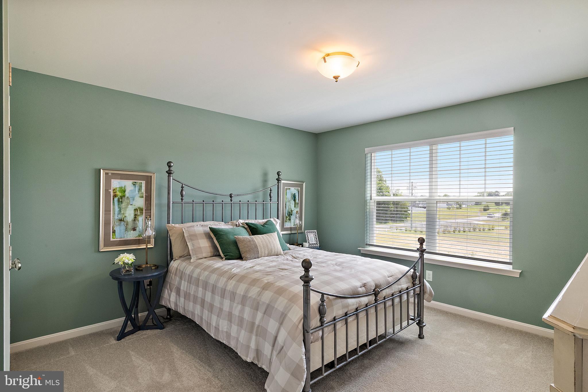 POND VIEW ESTATES - Residential