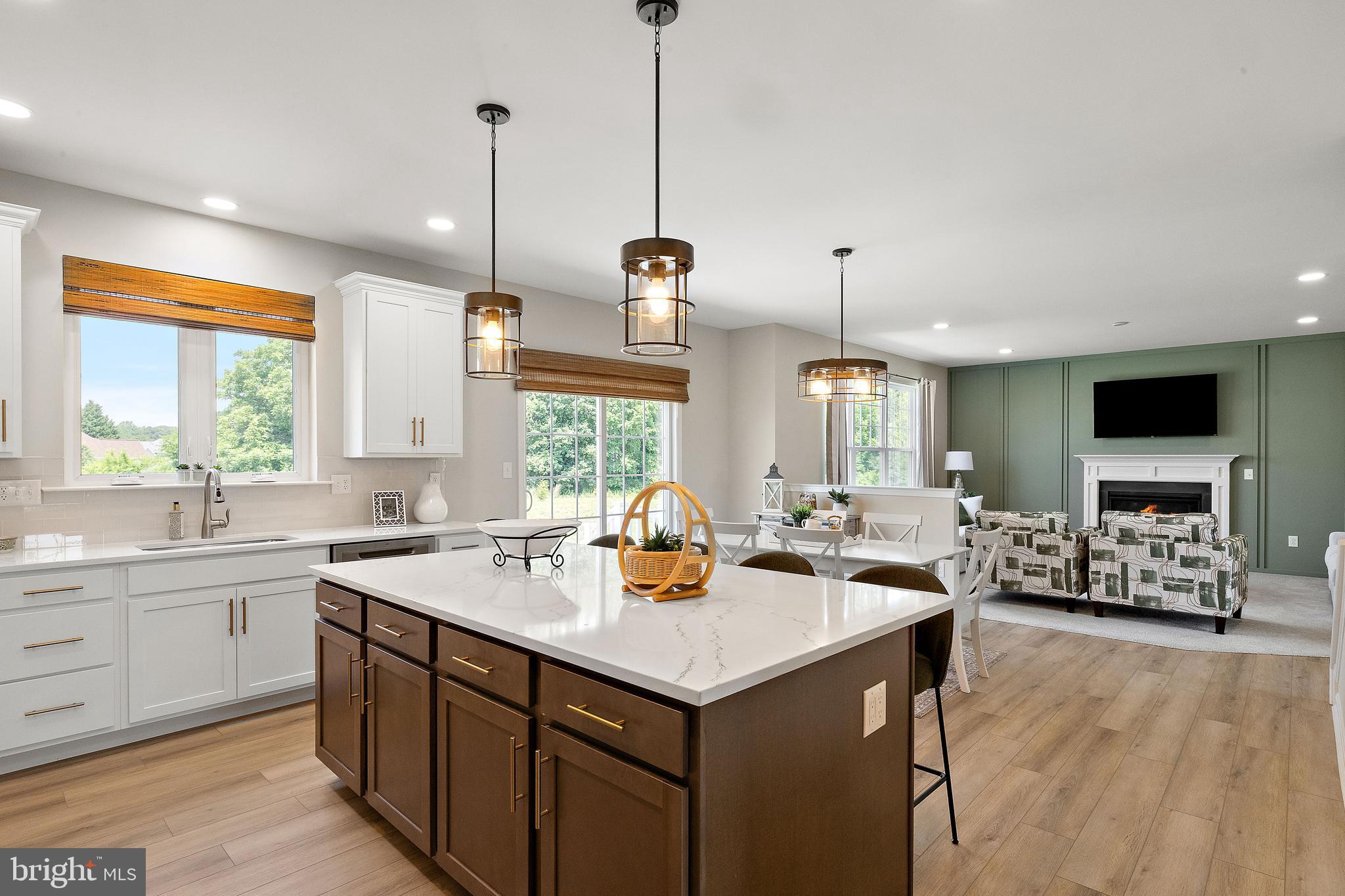 POND VIEW ESTATES - Residential