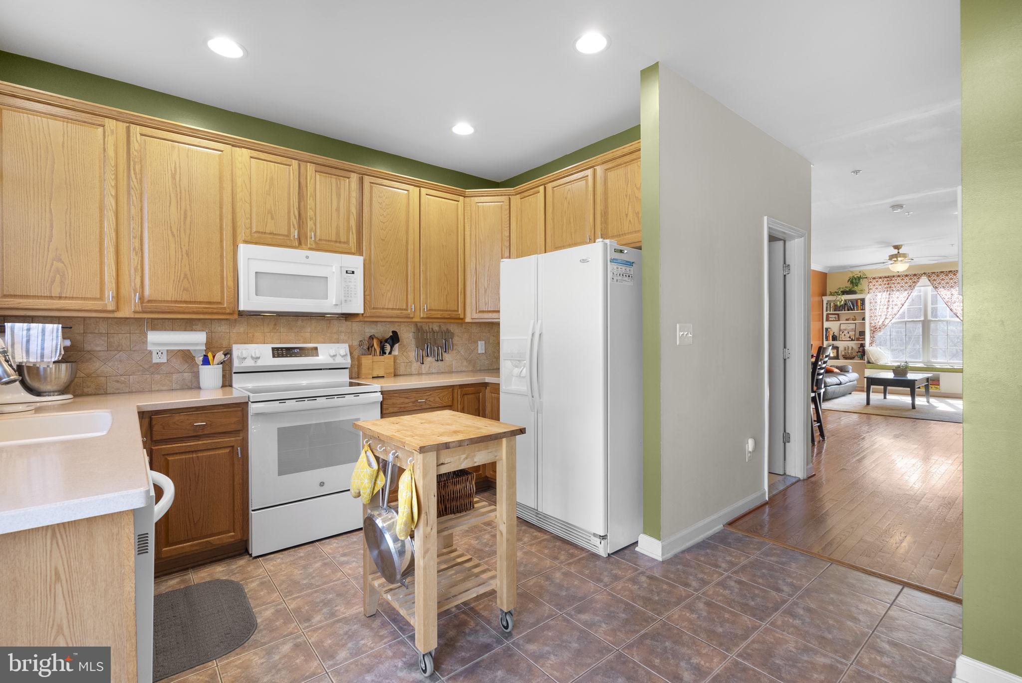 RUSSETT - Residential