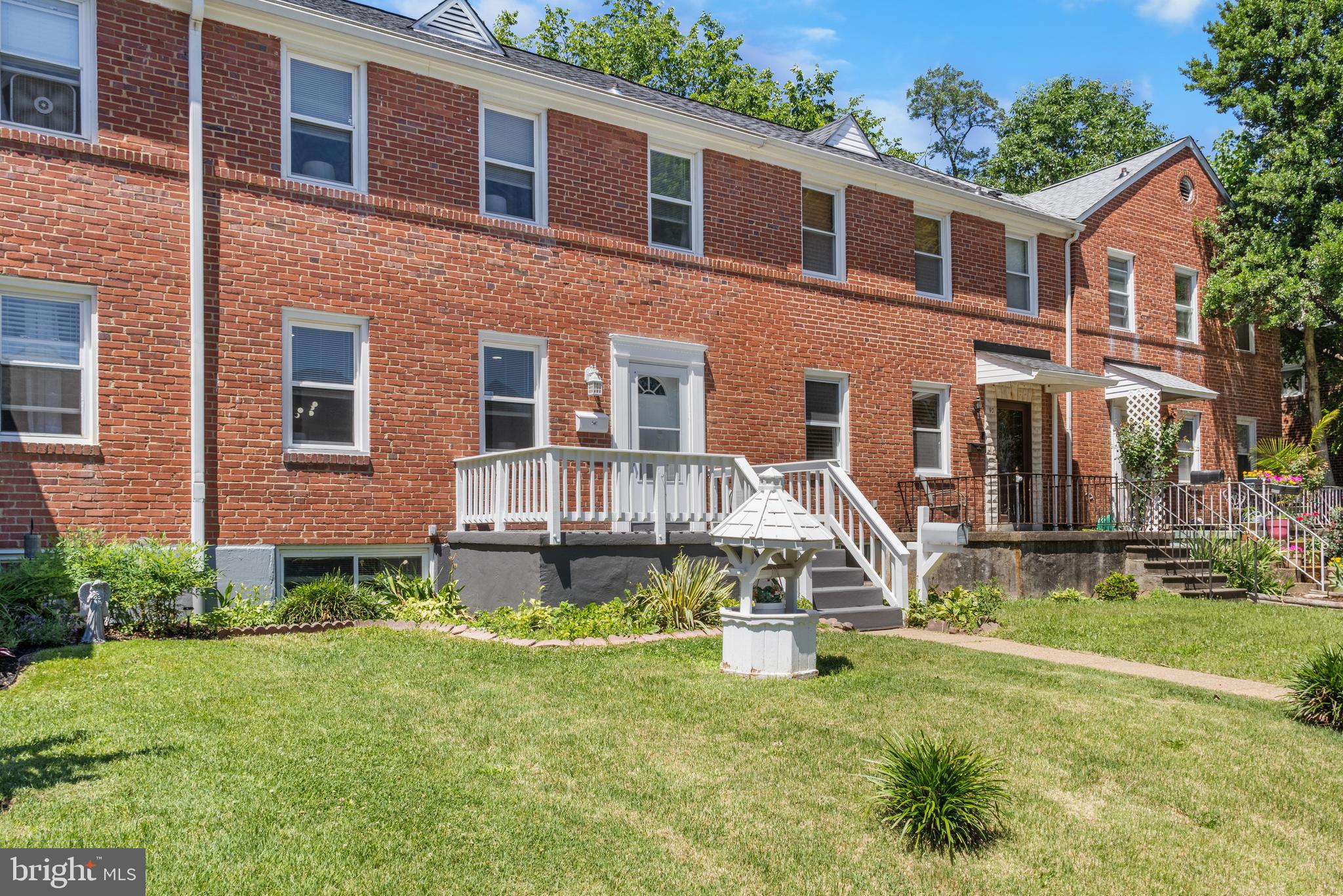 38 BRIARWOOD ROAD