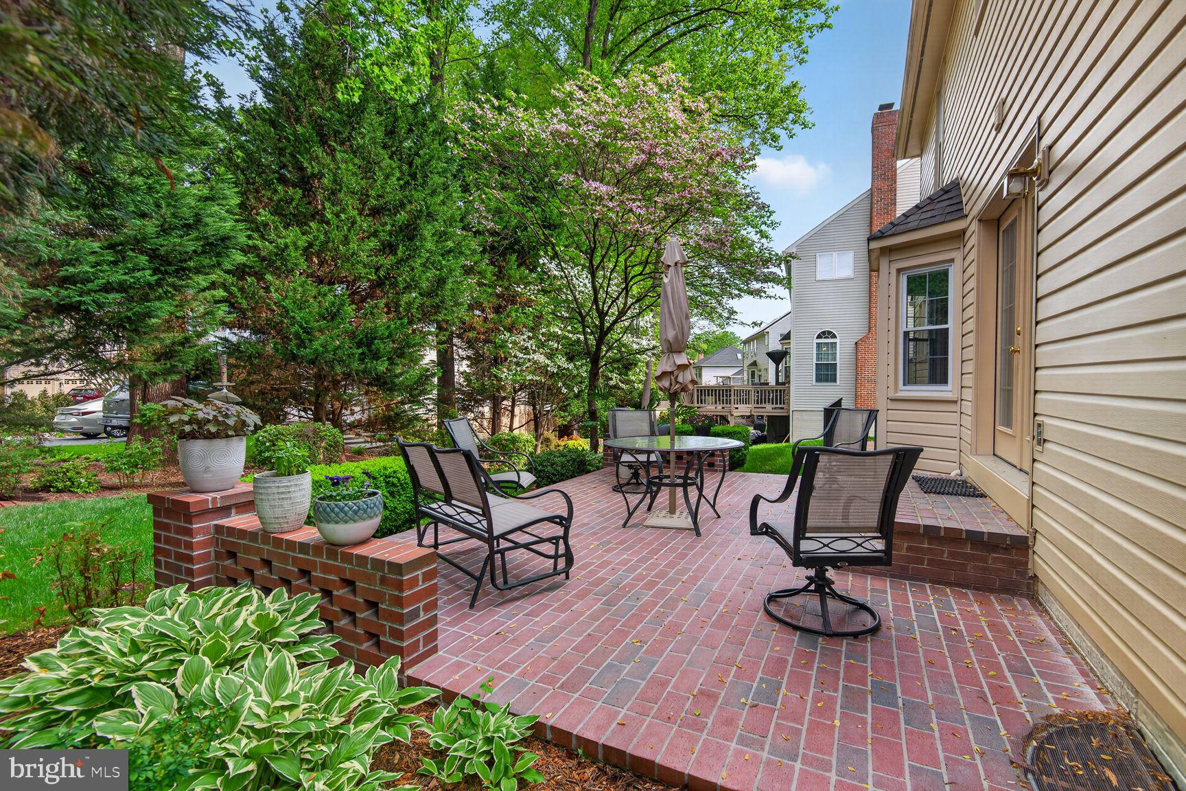 8844 SILVERLINE DRIVE