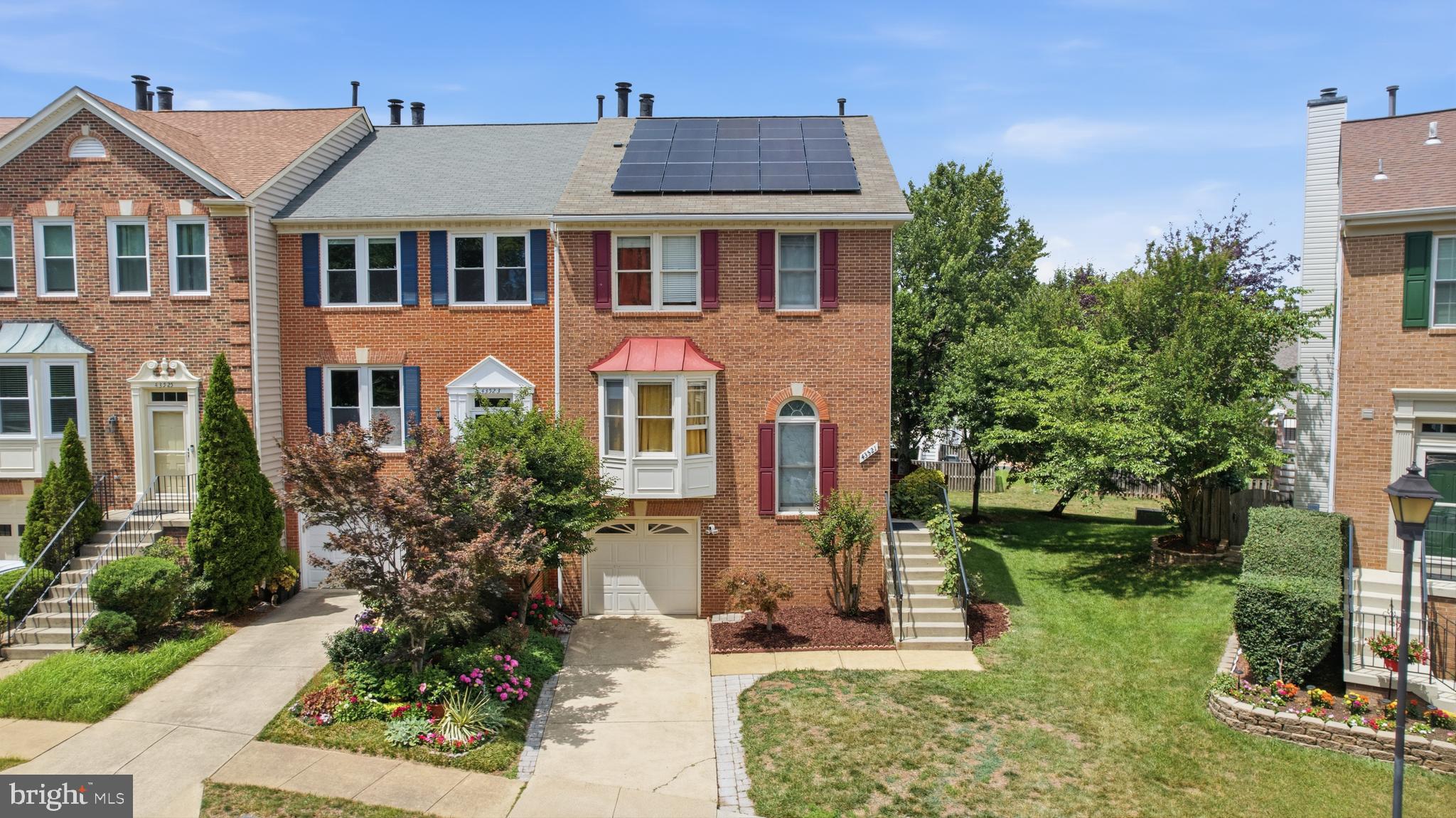 43521 POSTRAIL SQUARE