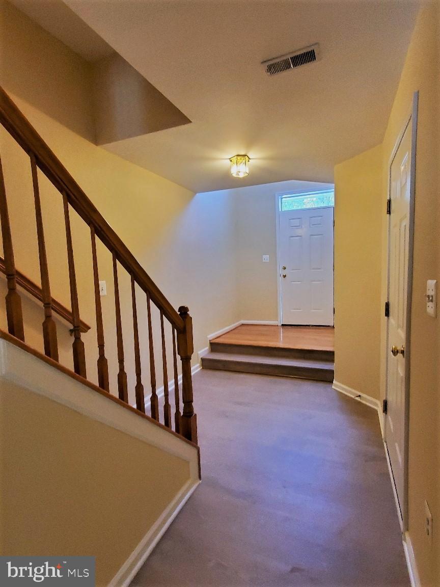 KINGSVIEW VILLAGE - Residential Lease