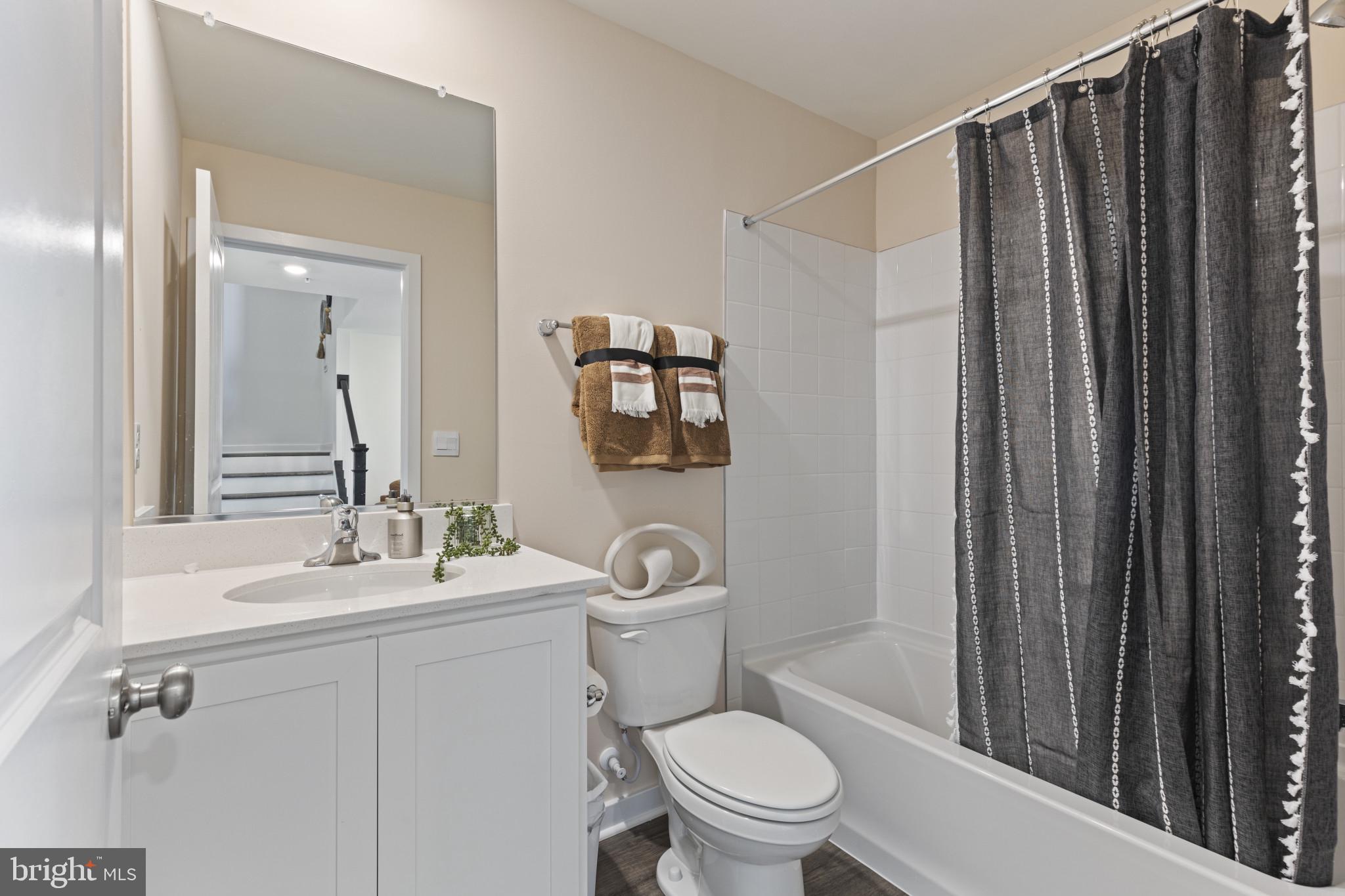 CALM RETREAT - Residential