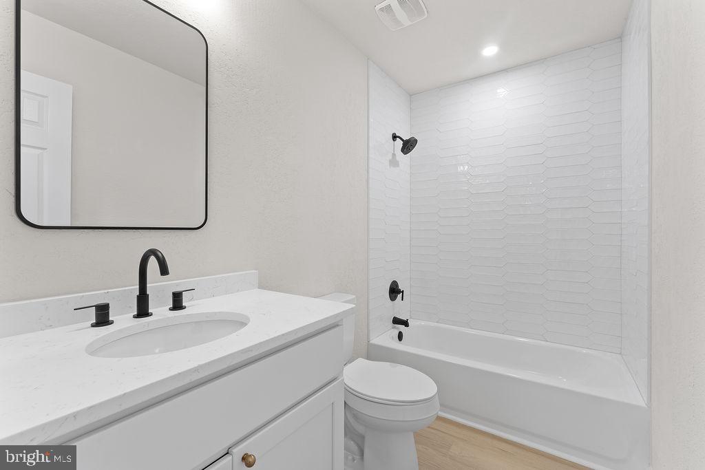 GREENWOOD FARM - Residential