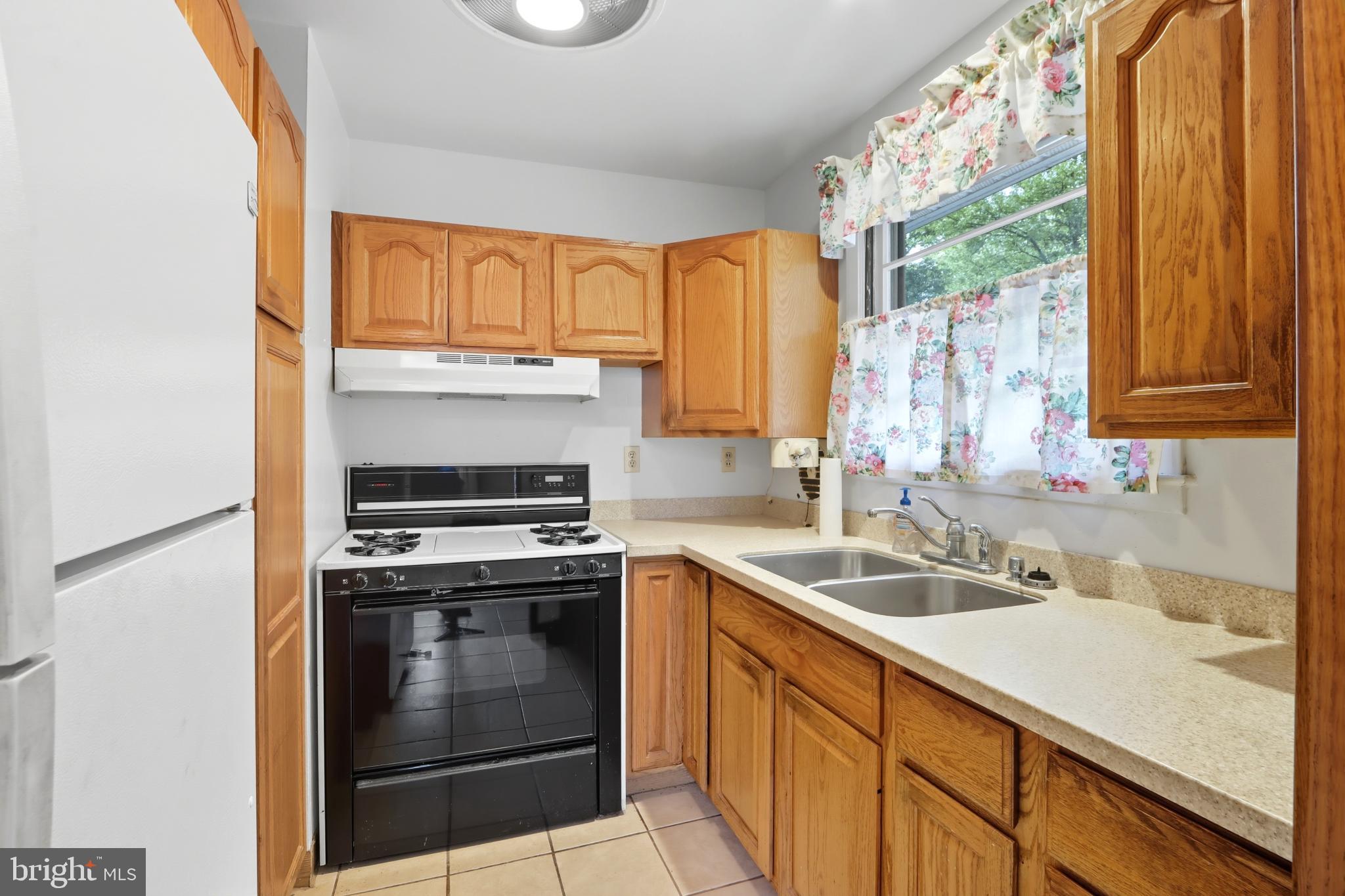 TOLLGATE - Residential