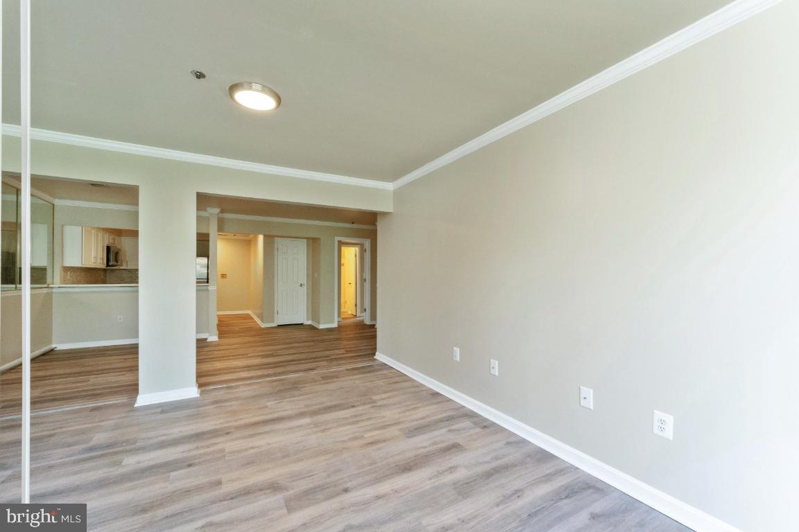 THE VILLAS OF HOLLY SPRI - Residential