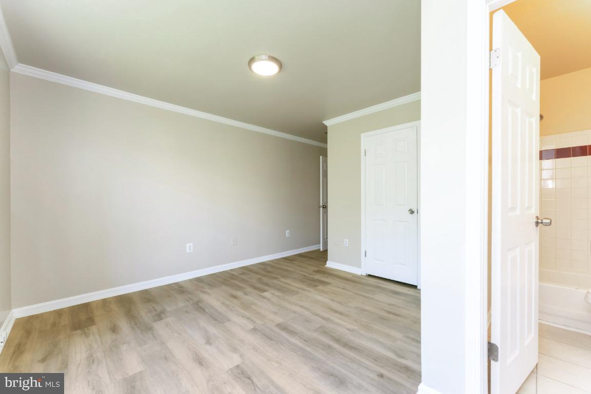 THE VILLAS OF HOLLY SPRI - Residential