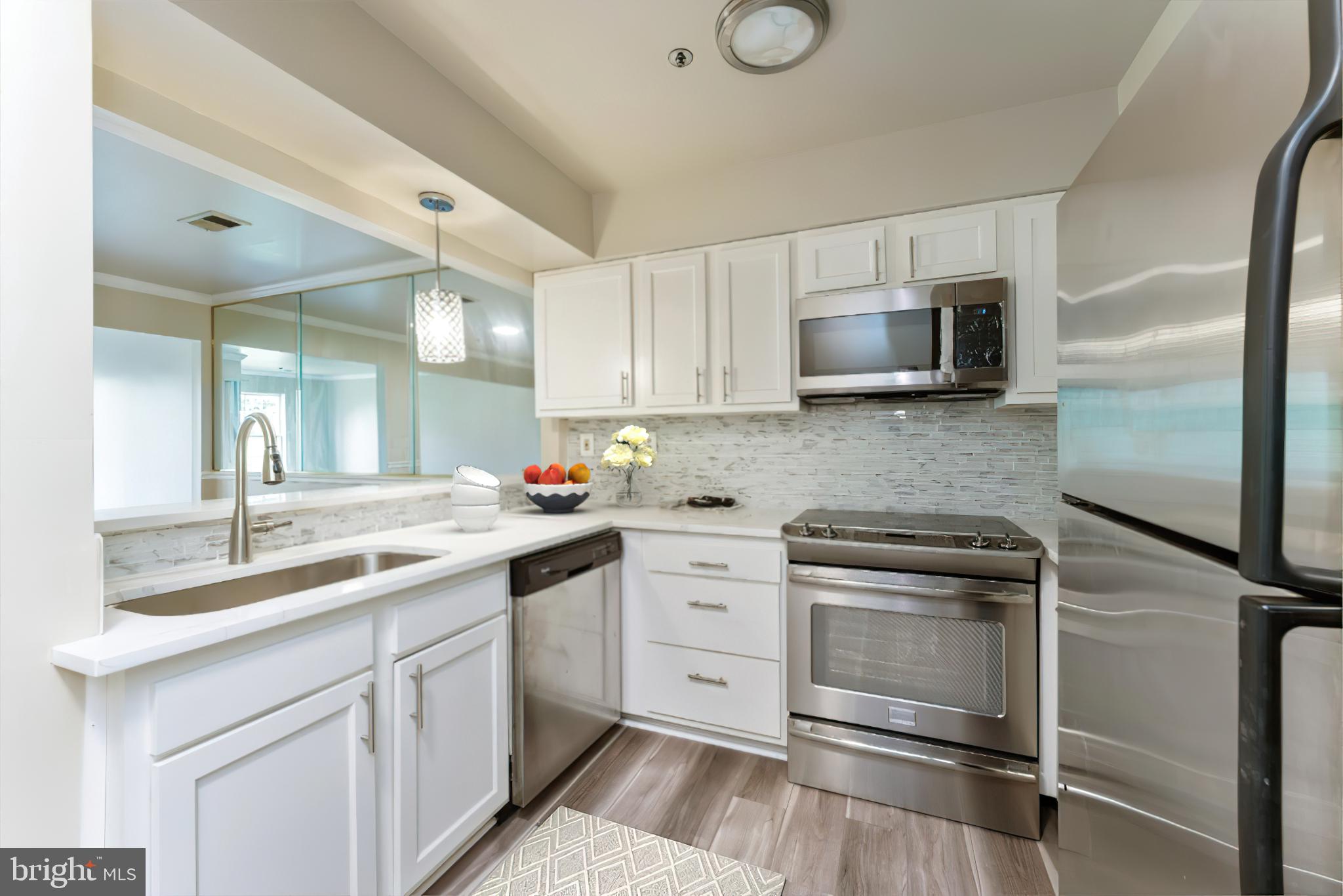 THE VILLAS OF HOLLY SPRI - Residential