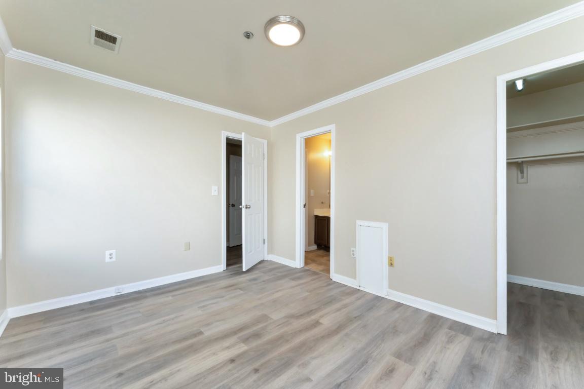 THE VILLAS OF HOLLY SPRI - Residential