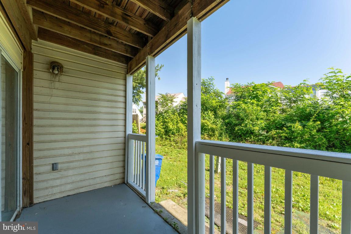 THE VILLAS OF HOLLY SPRI - Residential