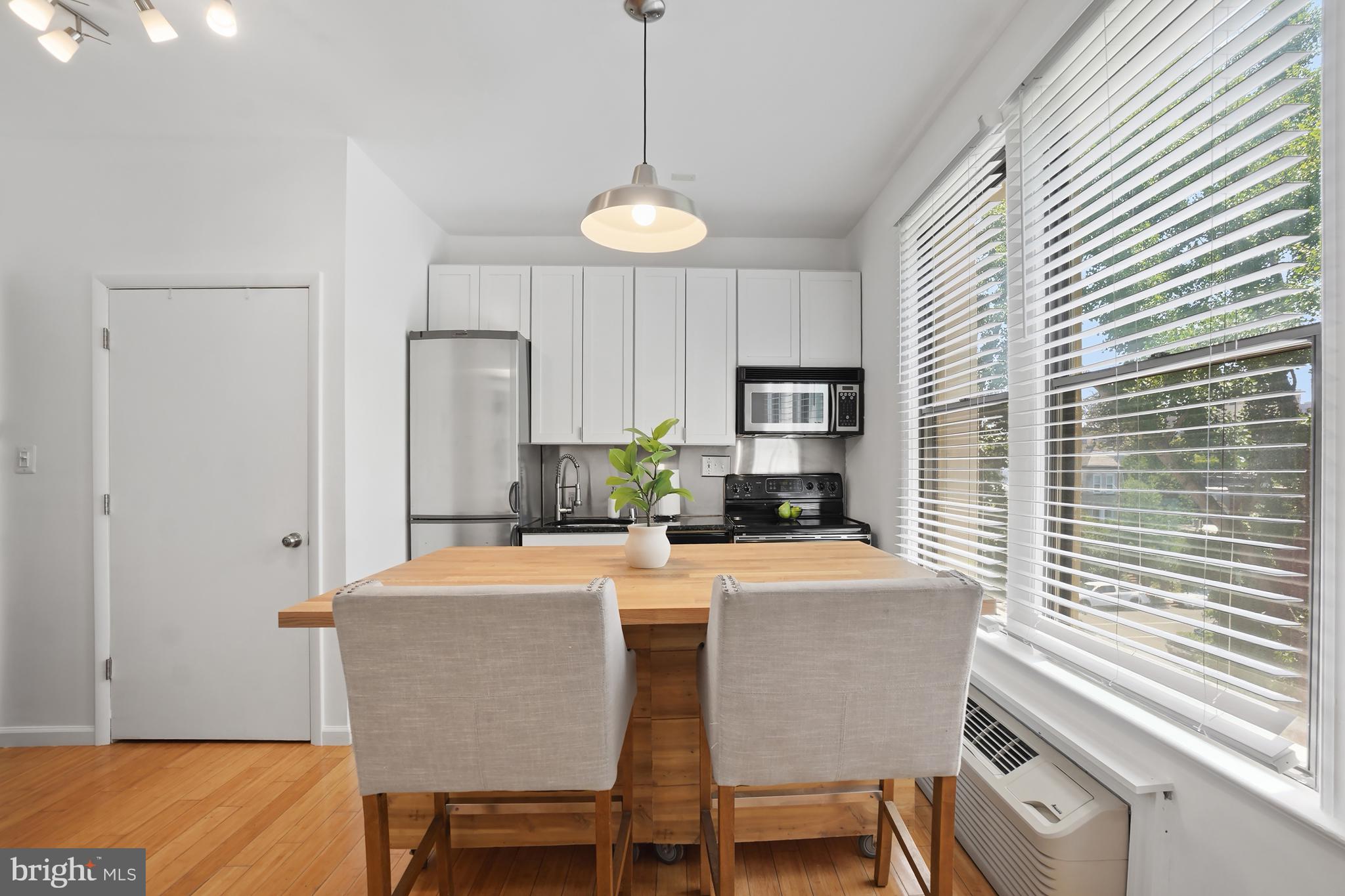 1822 15TH STREET NW 303