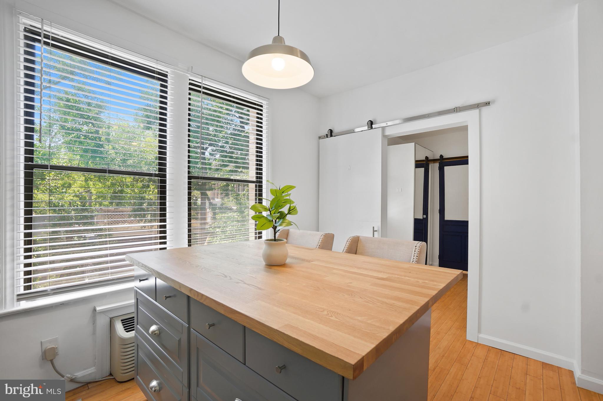1822 15TH STREET NW 303