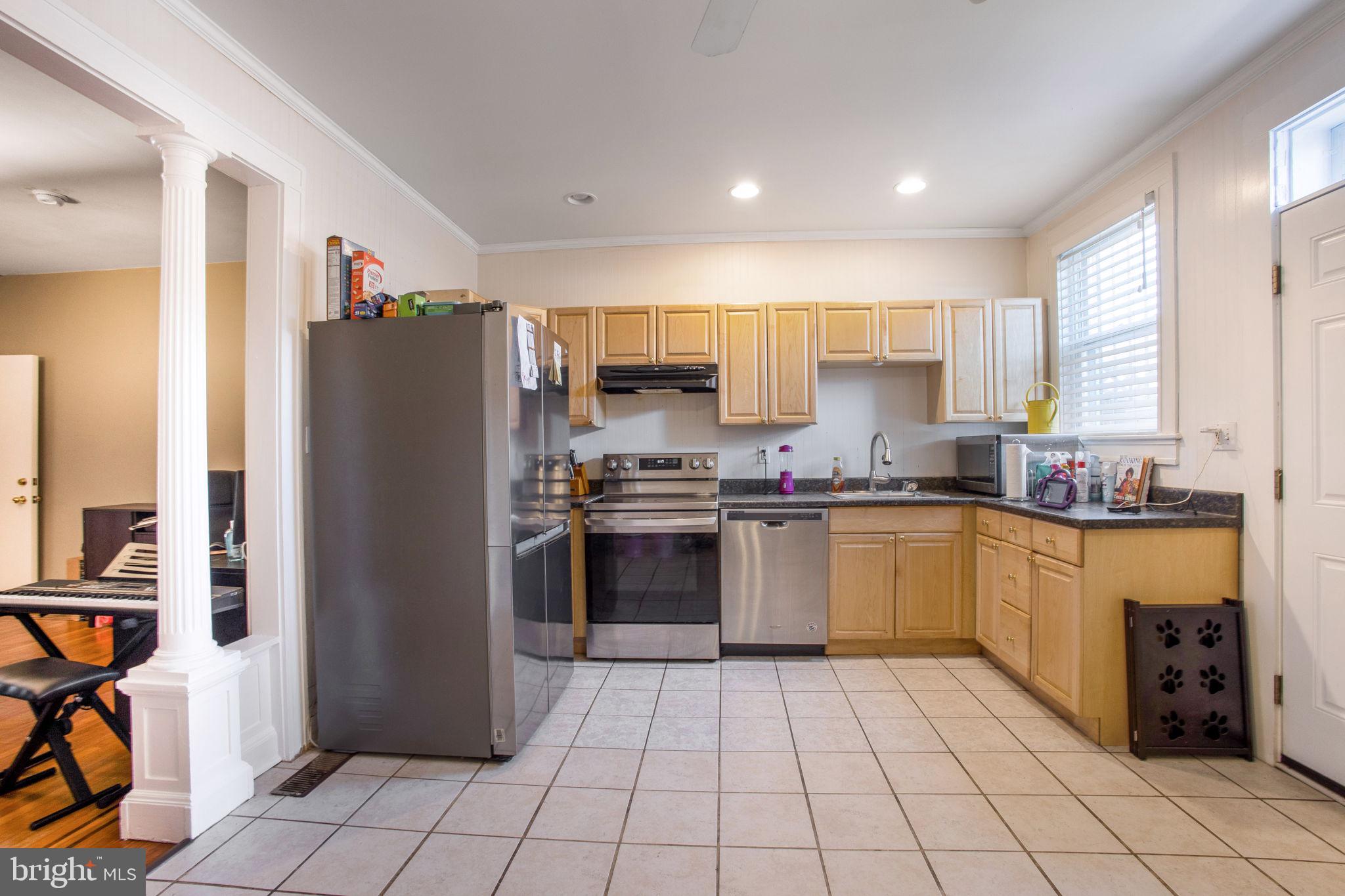 LAKE MONTEBELLO - Residential