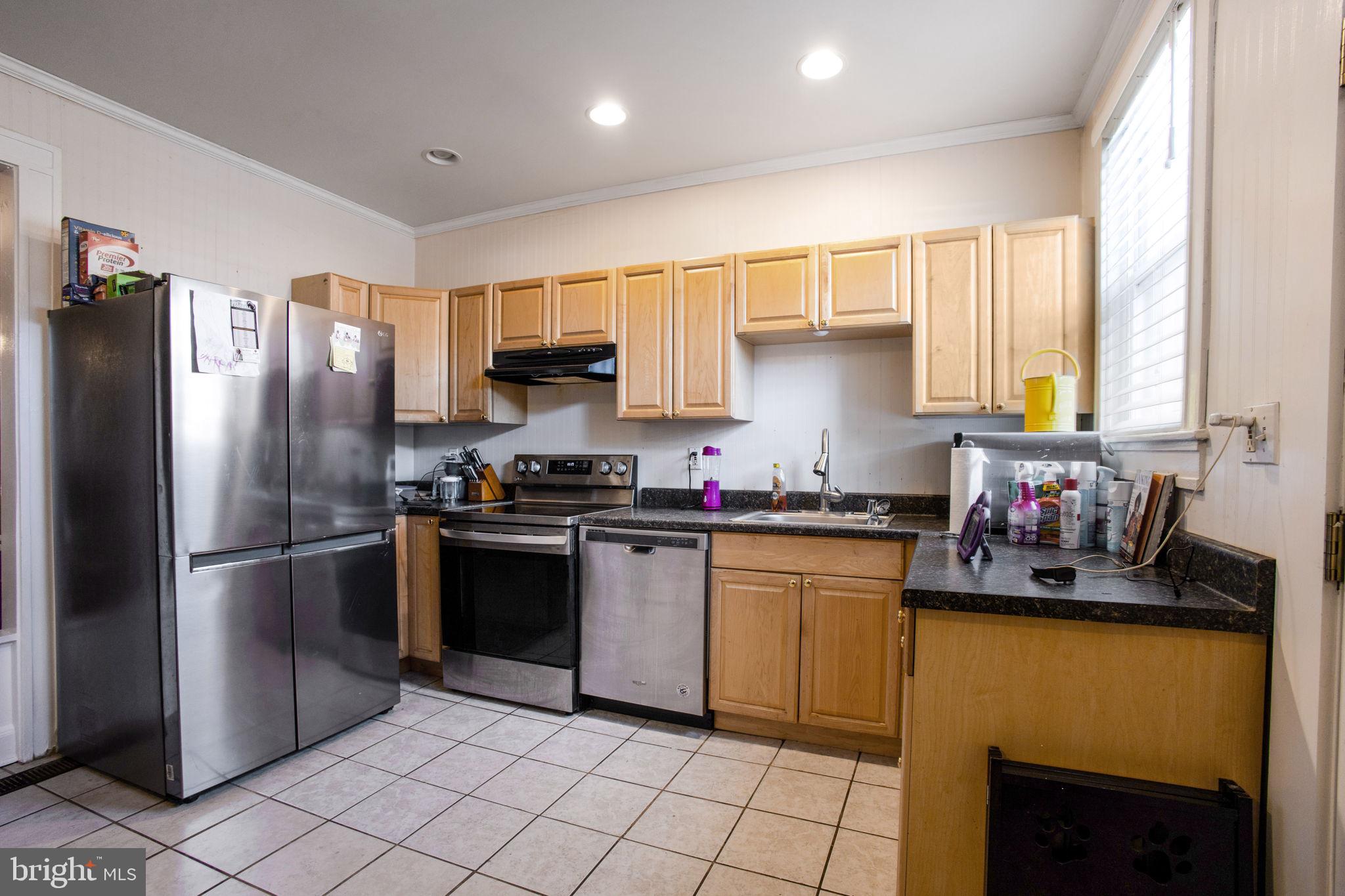 LAKE MONTEBELLO - Residential