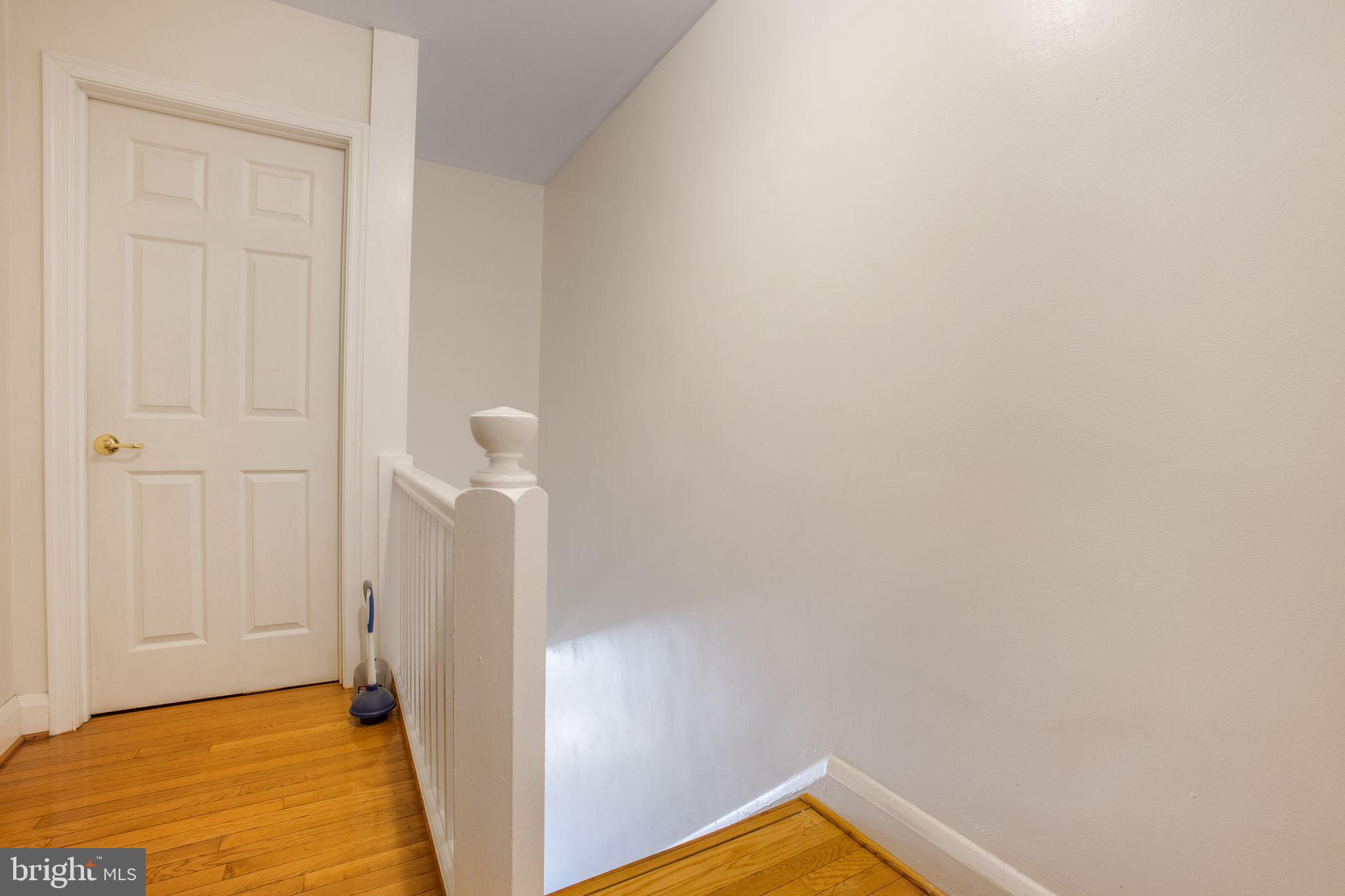 LAKE MONTEBELLO - Residential